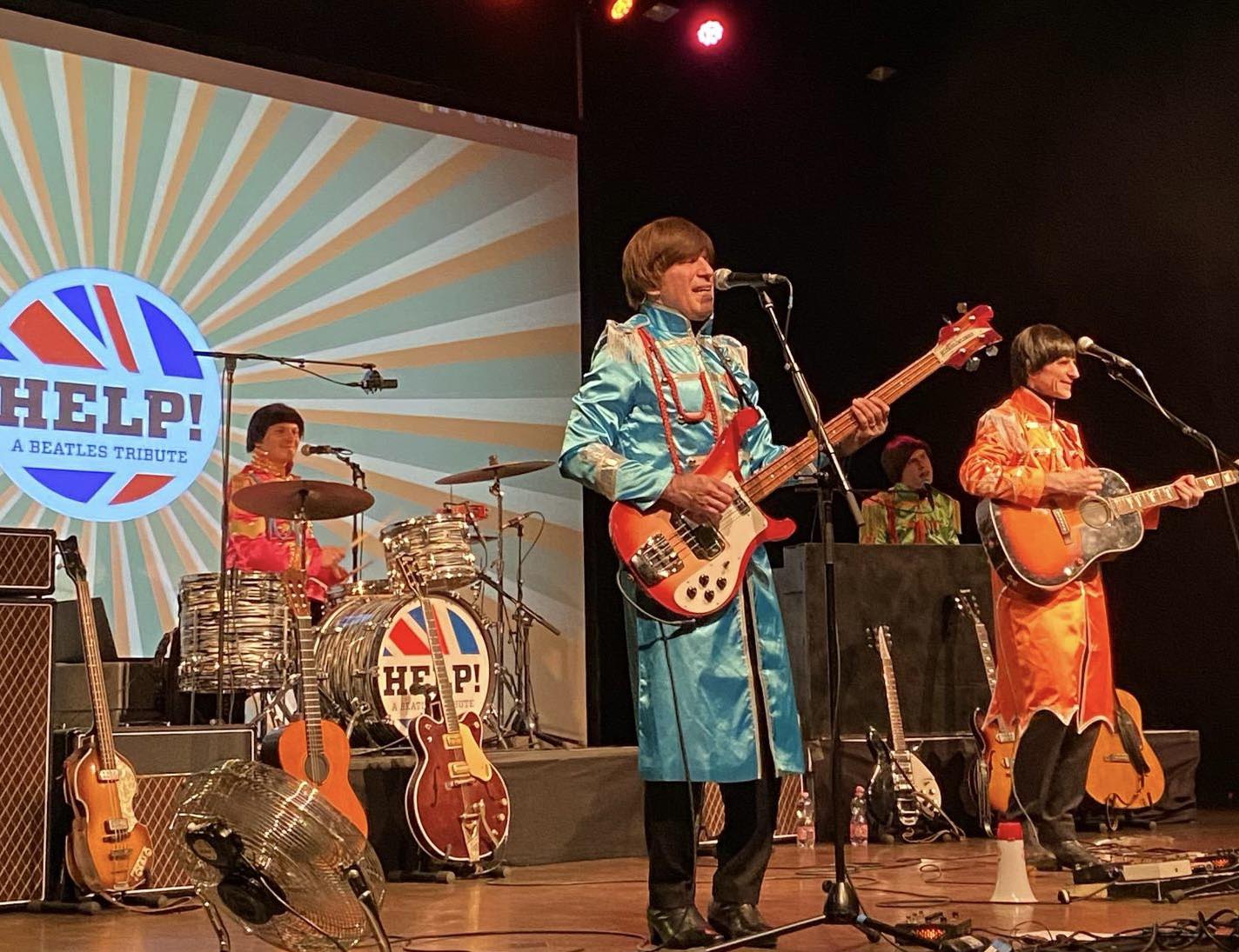 Copertina per Aquileia omaggia i Beatles con il concerto della band slovena HELP!
