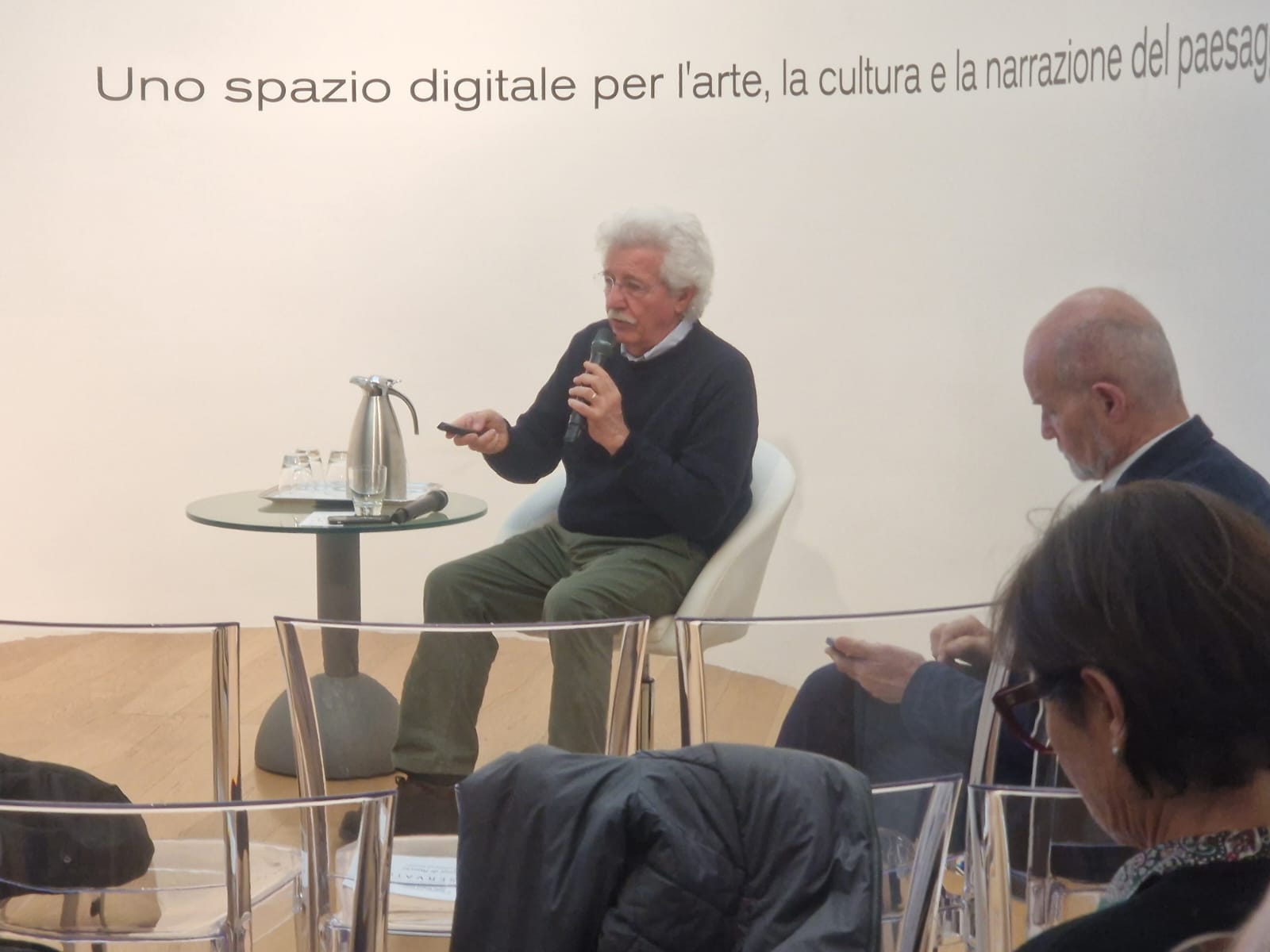 Copertina per Intelligenza artificiale e confini dell’umano: il futuro secondo Enrico Pedemonte