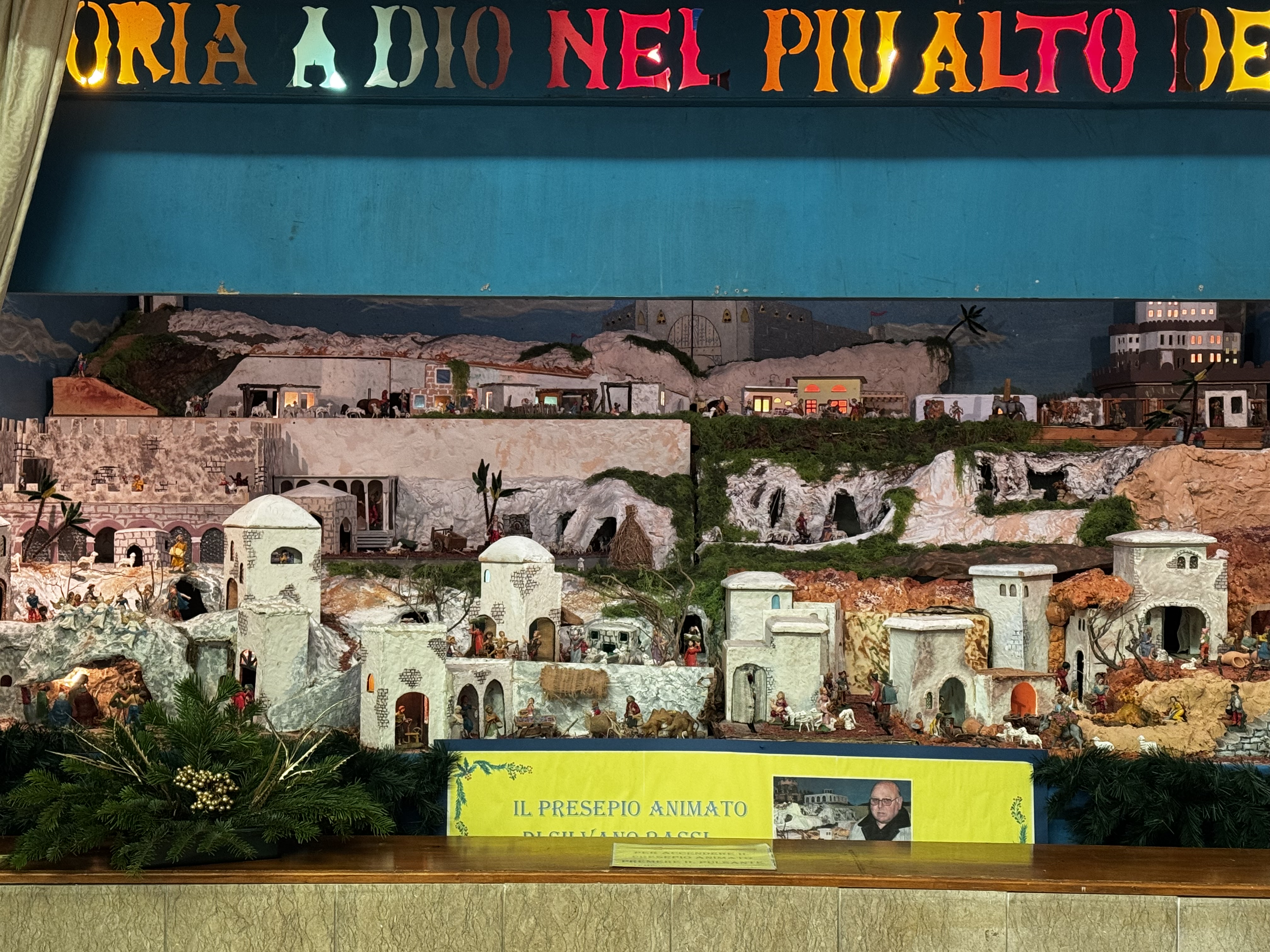 Immagine per Prosegue la 'Mostra dei Presepi' nella Parrocchia di San Giuseppe: in tanti per il presepe animato di Silvano Bassi