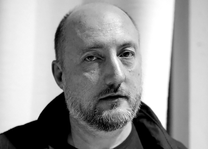 Copertina per Cervignano, il musicista Massimiliano Viel insegna come ascoltare oltre il suono