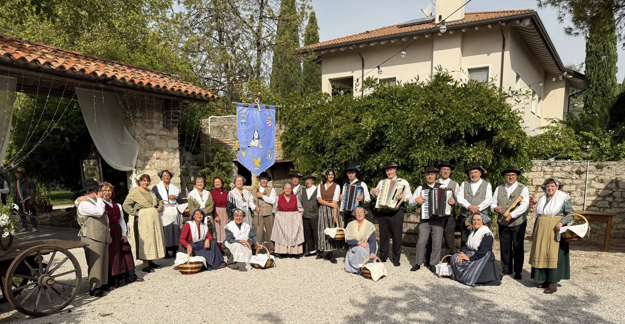 Immagine per Fotonotizia - Il Gruppo Costumi Tradizionali Bisiachi torna alla sfilata internazionale di Kamnik