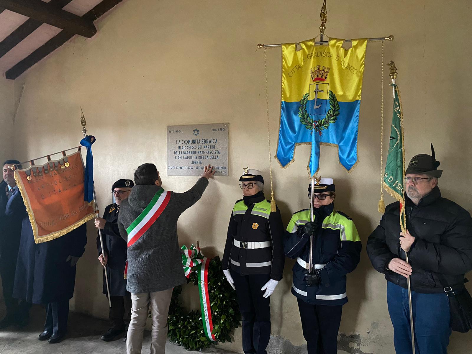 Immagine per I due cimiteri ebraici uniti nello stesso ricordo, le cerimonie tra Gradisca e Rožna Dolina 