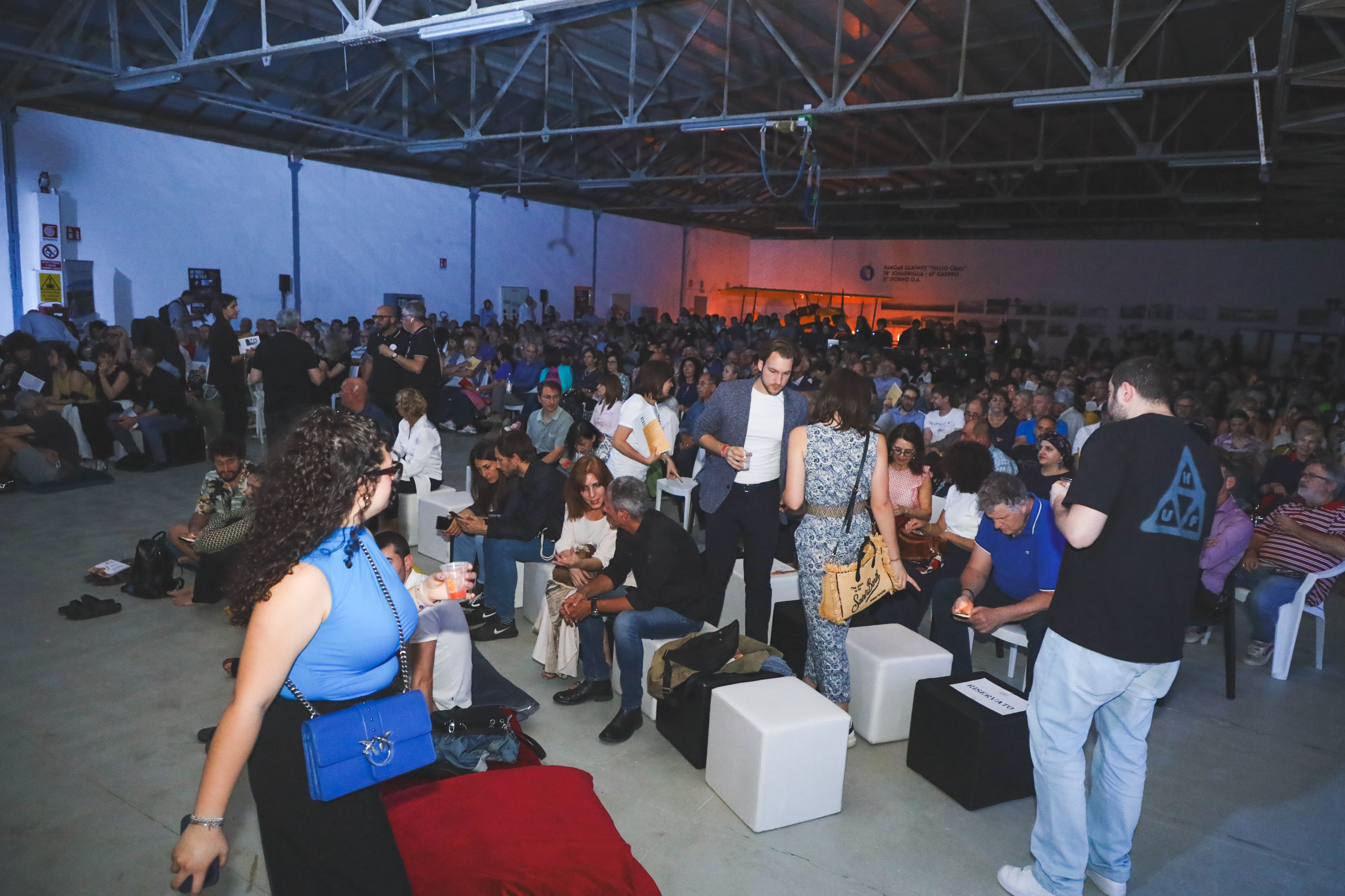 Copertina per La musica nell'hangar dell'Aeroporto di Gorizia, in 500 per ascoltare Romitelli