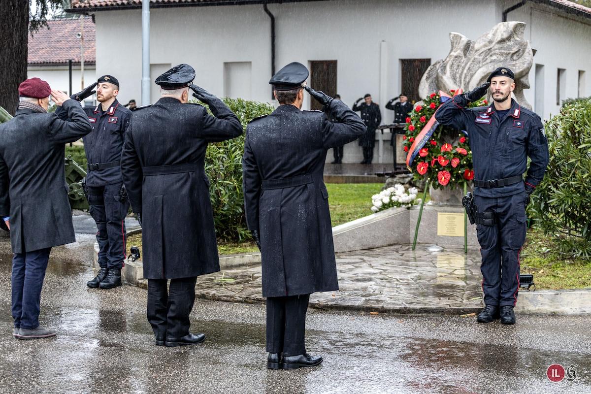 Copertina per Gorizia ricorda 25 anni di missioni, generale Luzi a casa del XIII reggimento