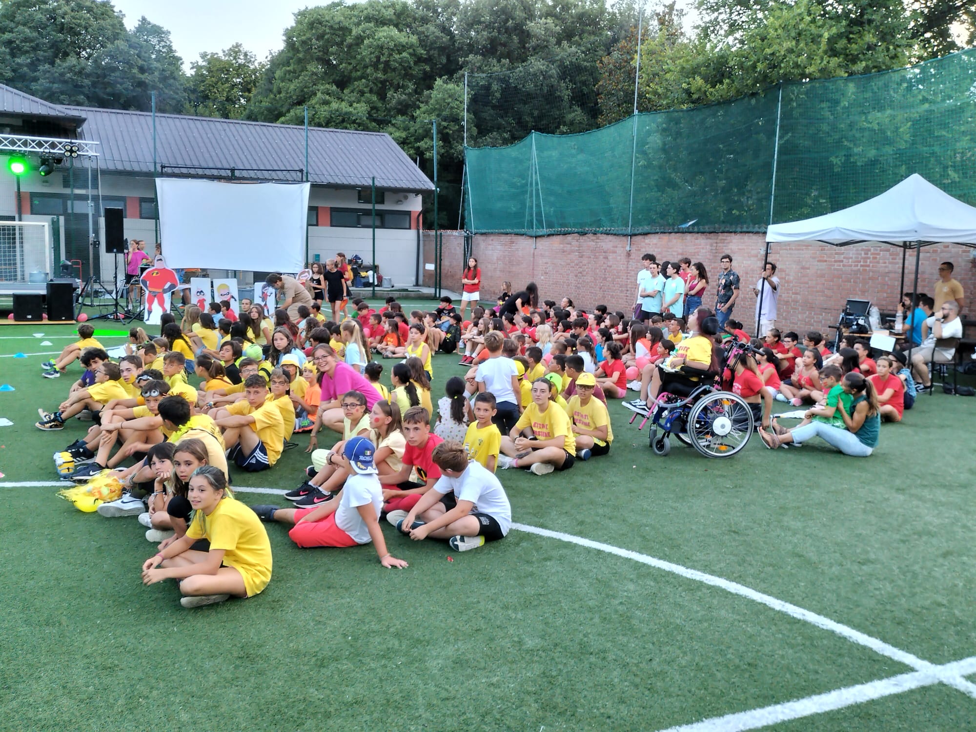 Serata di giochi al Pastor Angelicus, la grande festa saluta 400 ragazzi