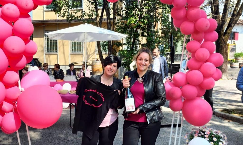 Immagine per L'amore di Consuelo e Mara per i fiori, festa per 10 anni di attività a Capriva