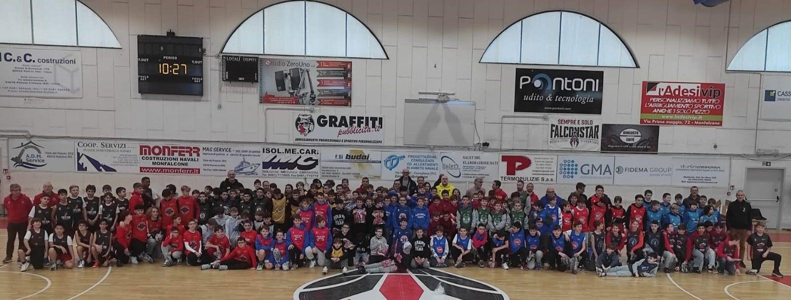 Copertina per Monfalcone, 250 giovani inseguono il sogno Nba