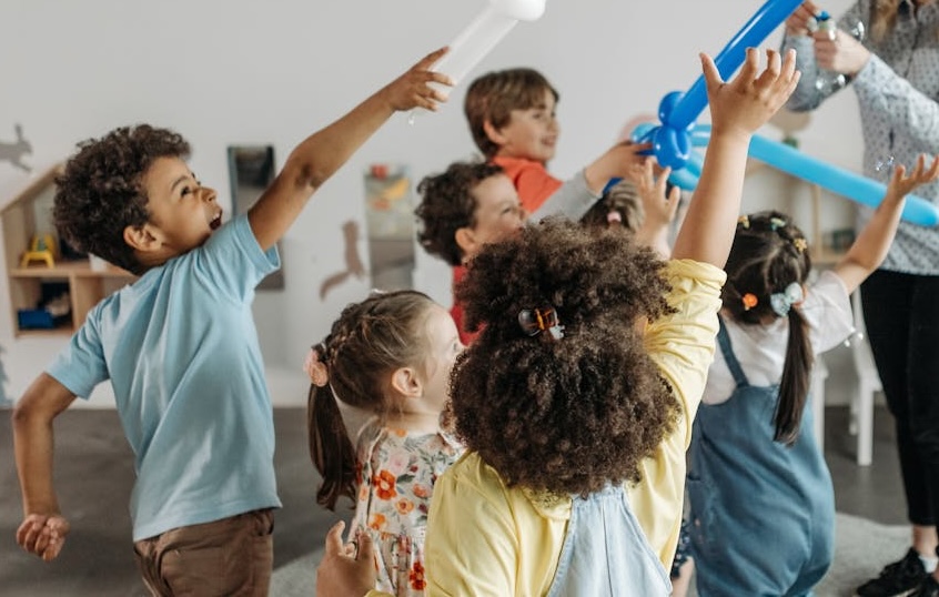 Copertina per Uno spazio per giochi e imparare, quei servizi 0-6 al Centro Lenassi di Gorizia
