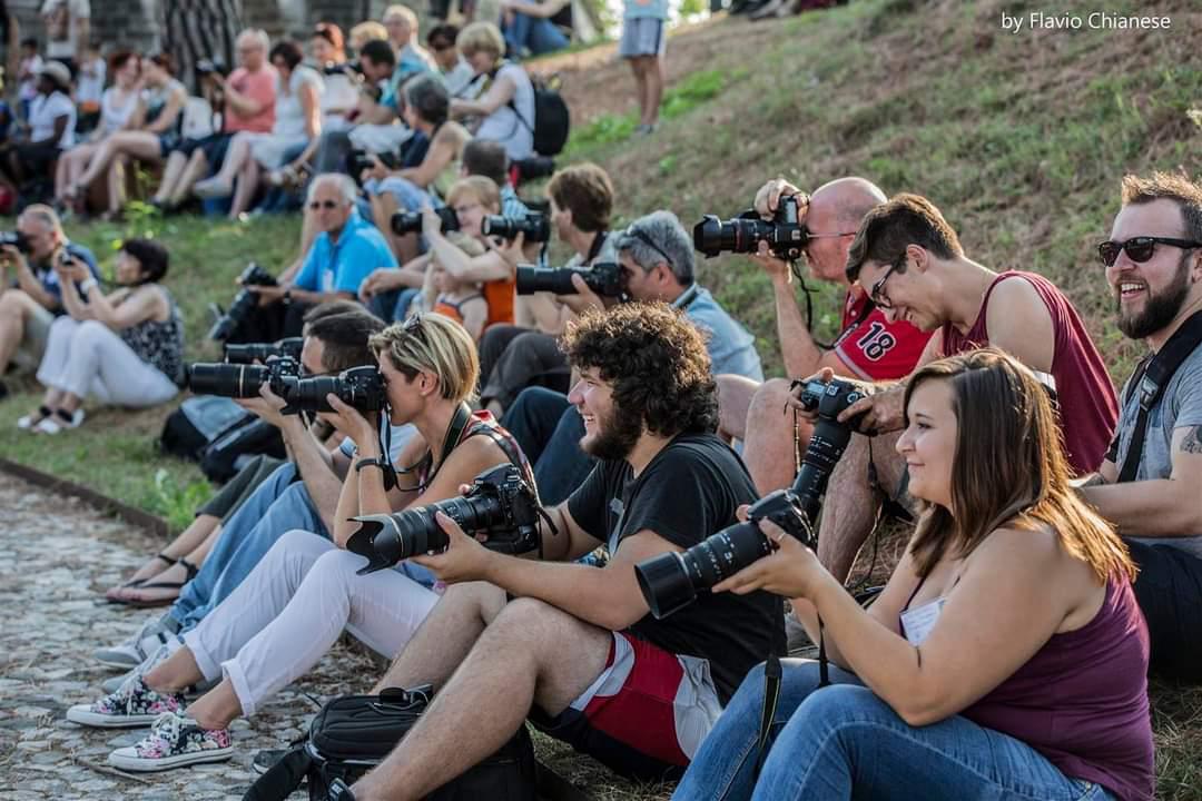 Copertina per Fotografi di Mitteldream alla scoperta di angoli nascosti, il rendez-vous a Gorizia
