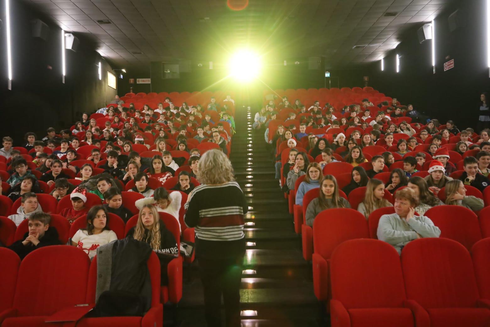 Copertina per Torna Cinema senza confini - Film Brez Meja: proiezioni e dibattiti per le scuole