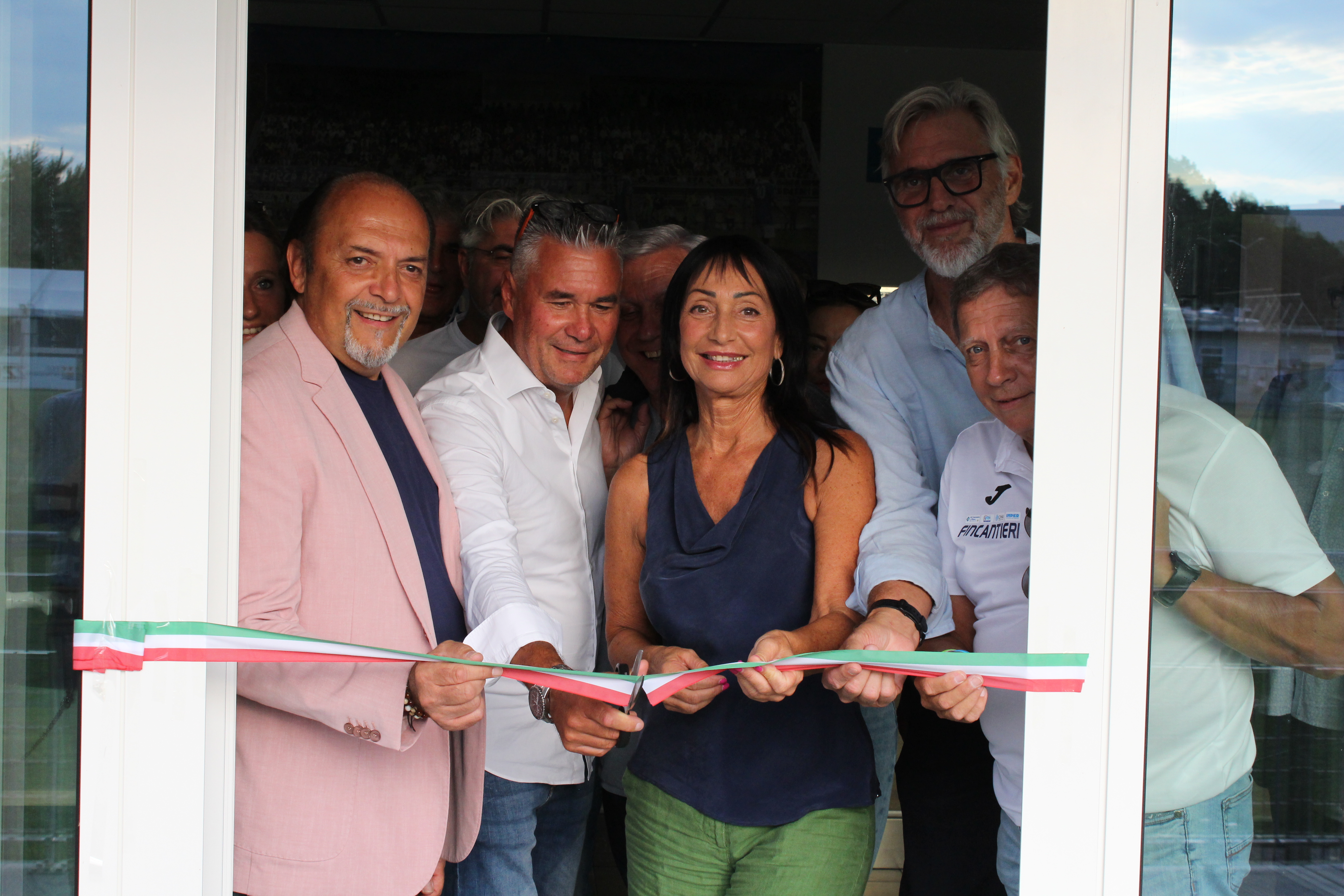 Monfalcone, inaugurato il rinnovato campo sportivo di via Boito. Cisint: «Aggiunto un tassello in più rispetto a ieri»