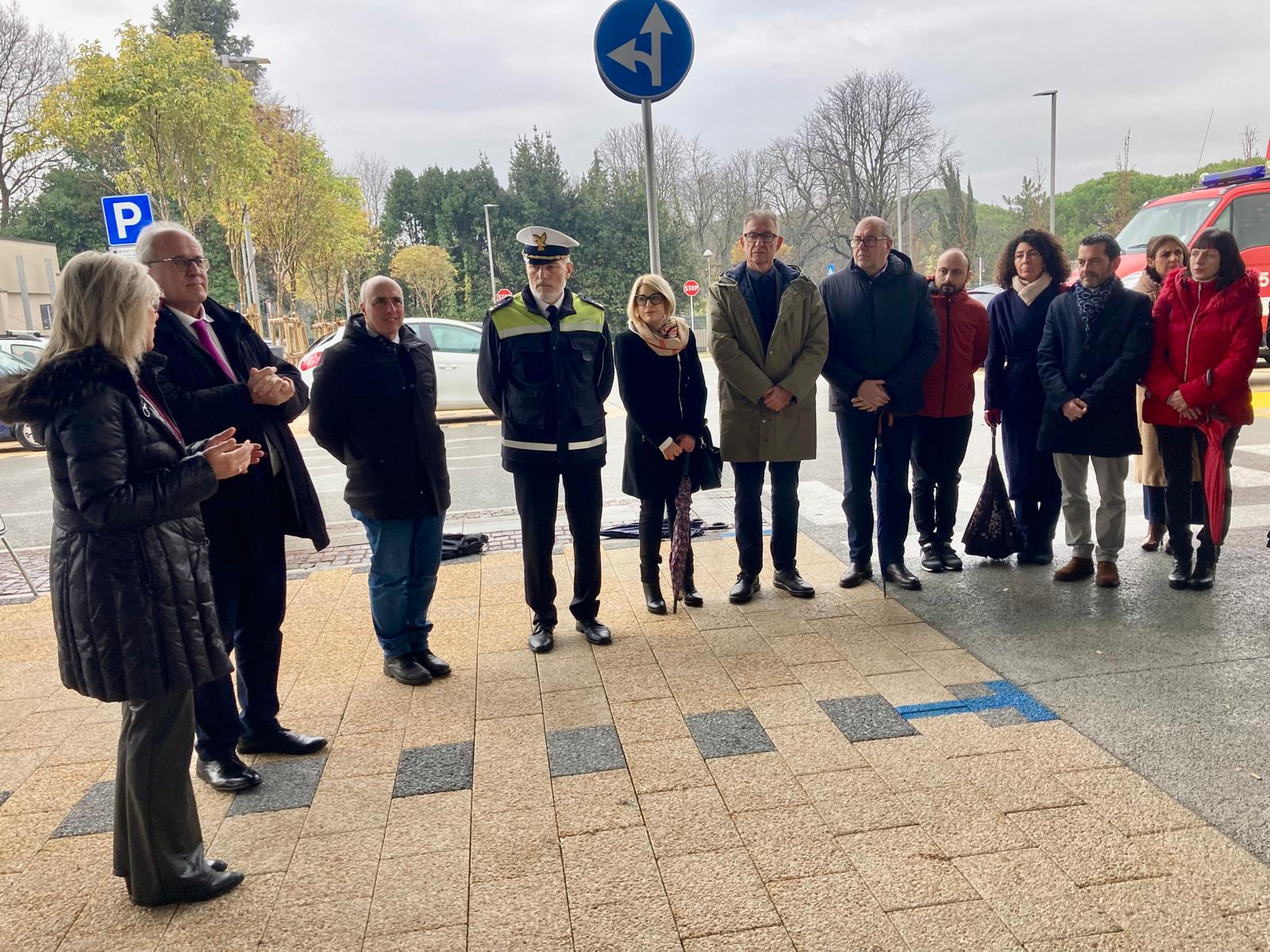 Fotonotizia - Il grazie della città alle forze dell’ordine e agli operatori della sicurezza e della sanità