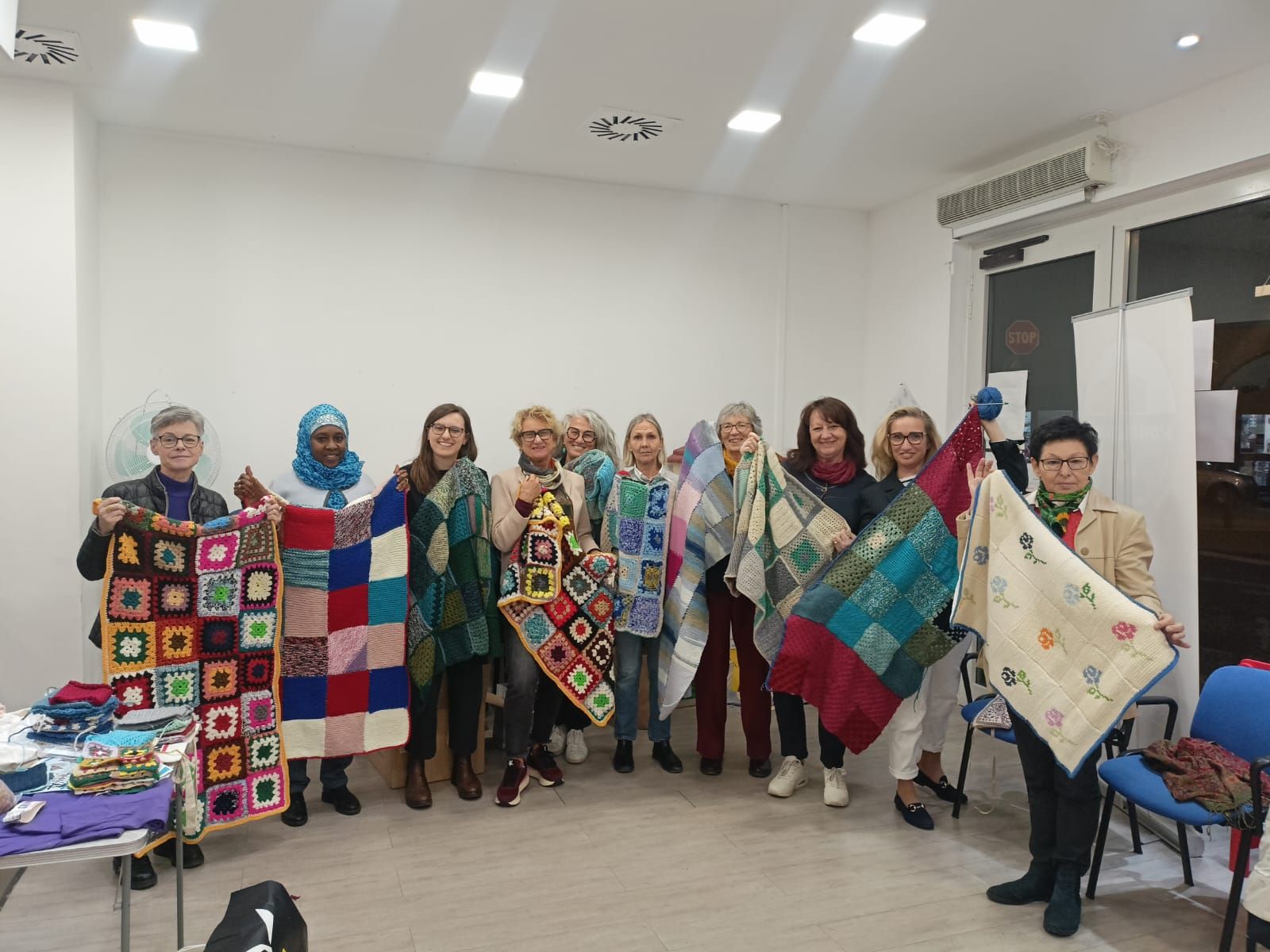 Immagine per A Monfalcone nascono le coperte della solidarietà , l'impegno di â€˜Misticanza' per l'inclusione sociale