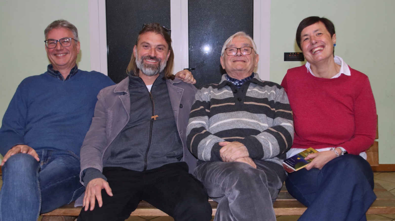 Immagine per Fotonotizia - ‘Tutto esaurito’ anche a Ruda per ‘Una panchina a Betlemme’ di don Sponton