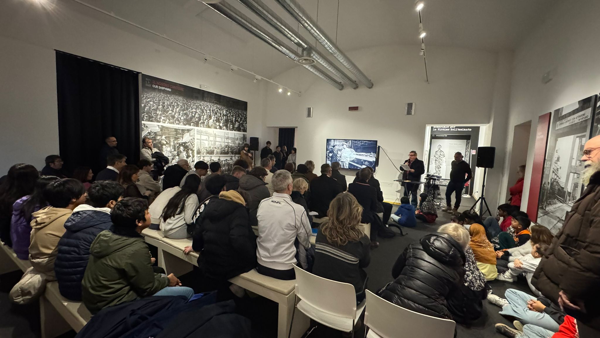 Immagine per Monfalcone, al MuCa di Panzano la memoria della fibra killer raccontata agli studenti