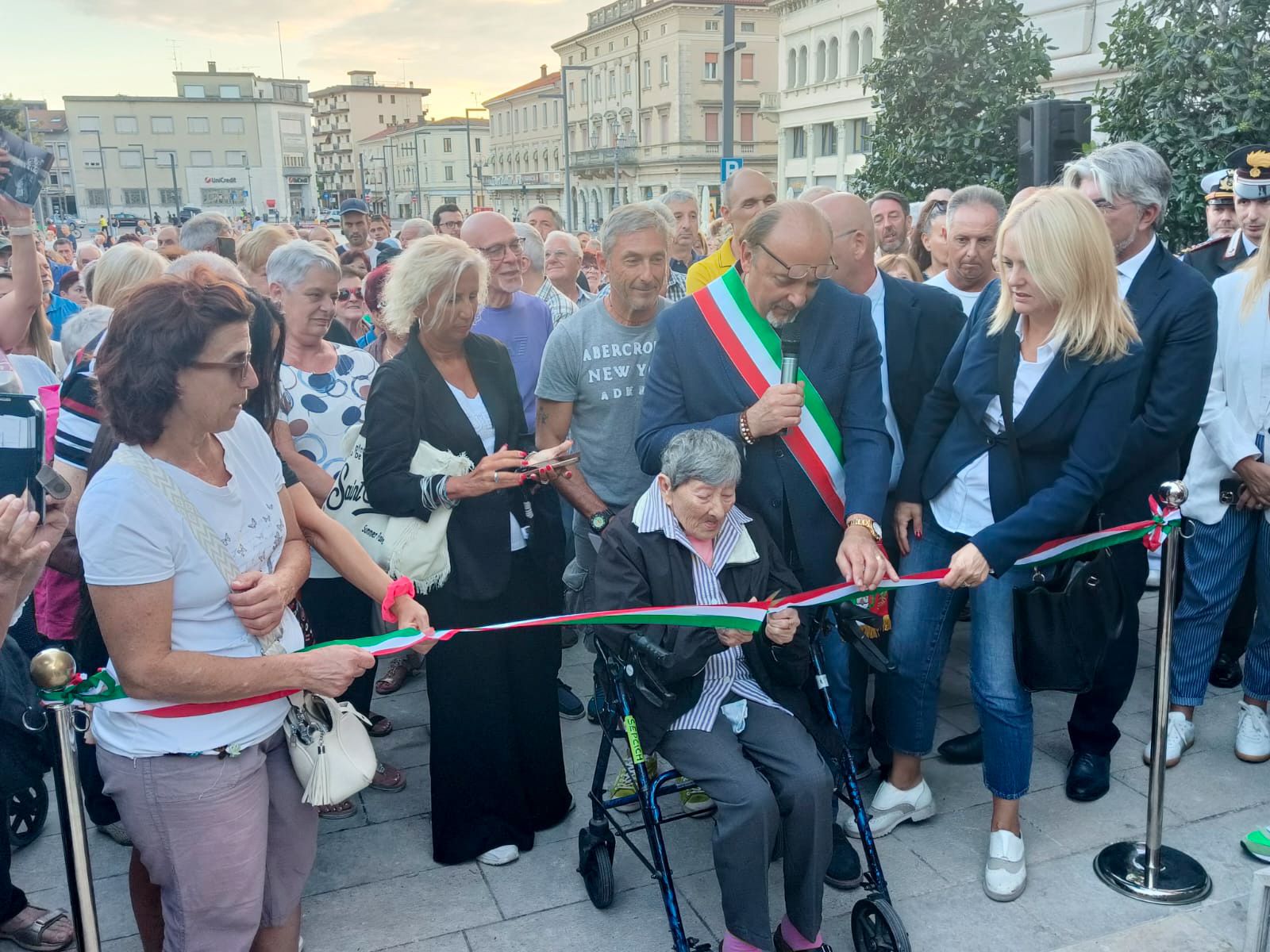 Immagine per Monfalcone, la Galleria Rifugio è visitabile. Così la memoria torna alla luce