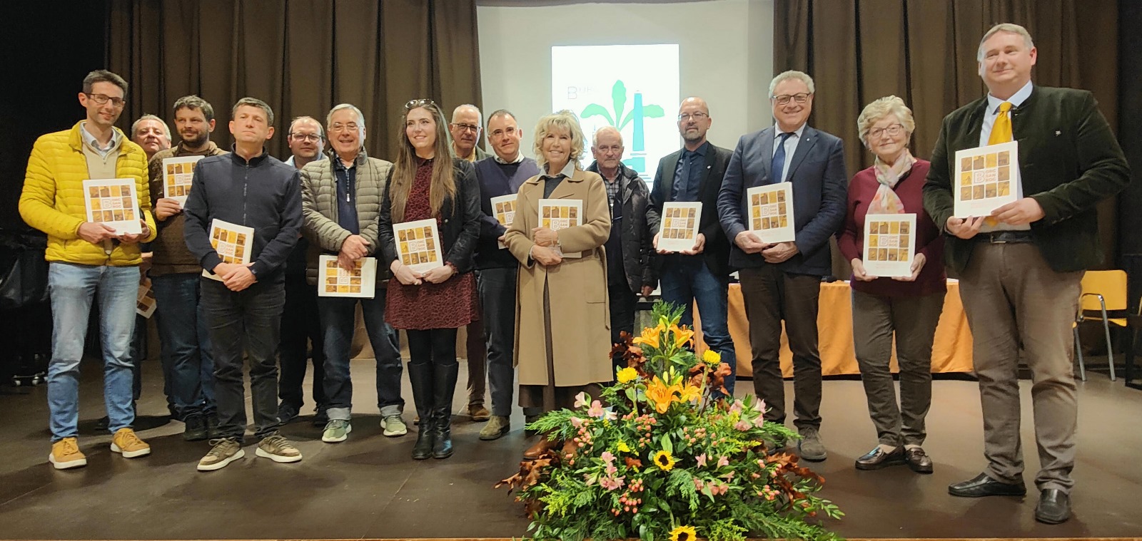 Immagine per 37 anni per la rivista Borc San Roc: numero del 2025 dedicato al professor Sergio Tavano