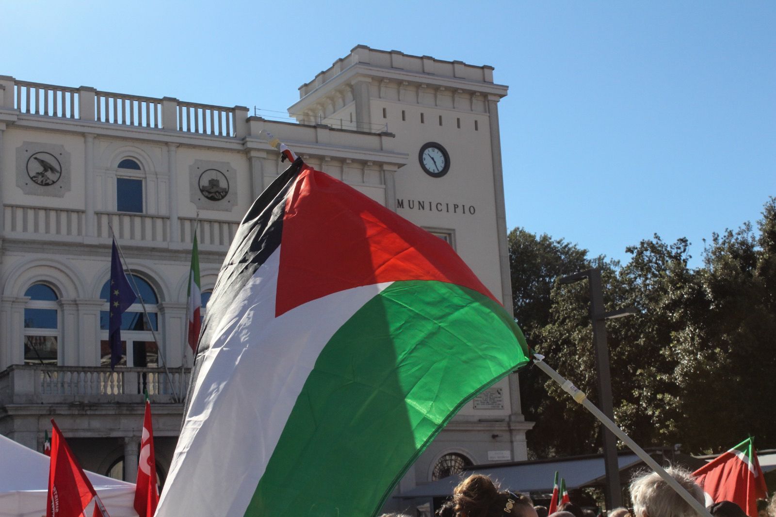 Immagine per Monfalcone, 500 attivisti pacifici in Piazza della Repubblica alla manifestazione ProPal e a sostegno della Sumud Flotilla