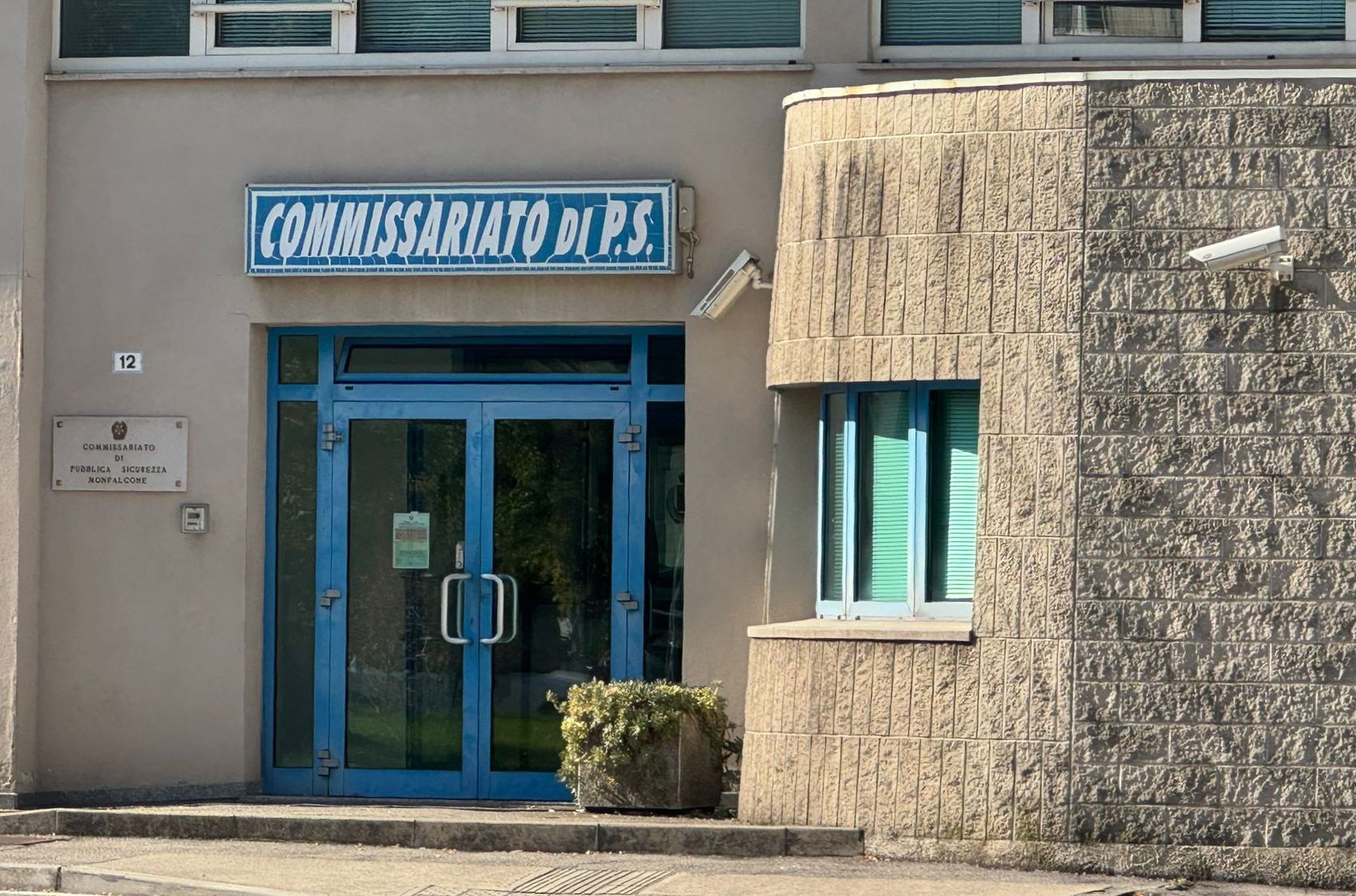 Copertina per Monfalcone, uffici di Polizia sotto pressione per carenza di personale e aumento del lavoro: le denuncia del Sap