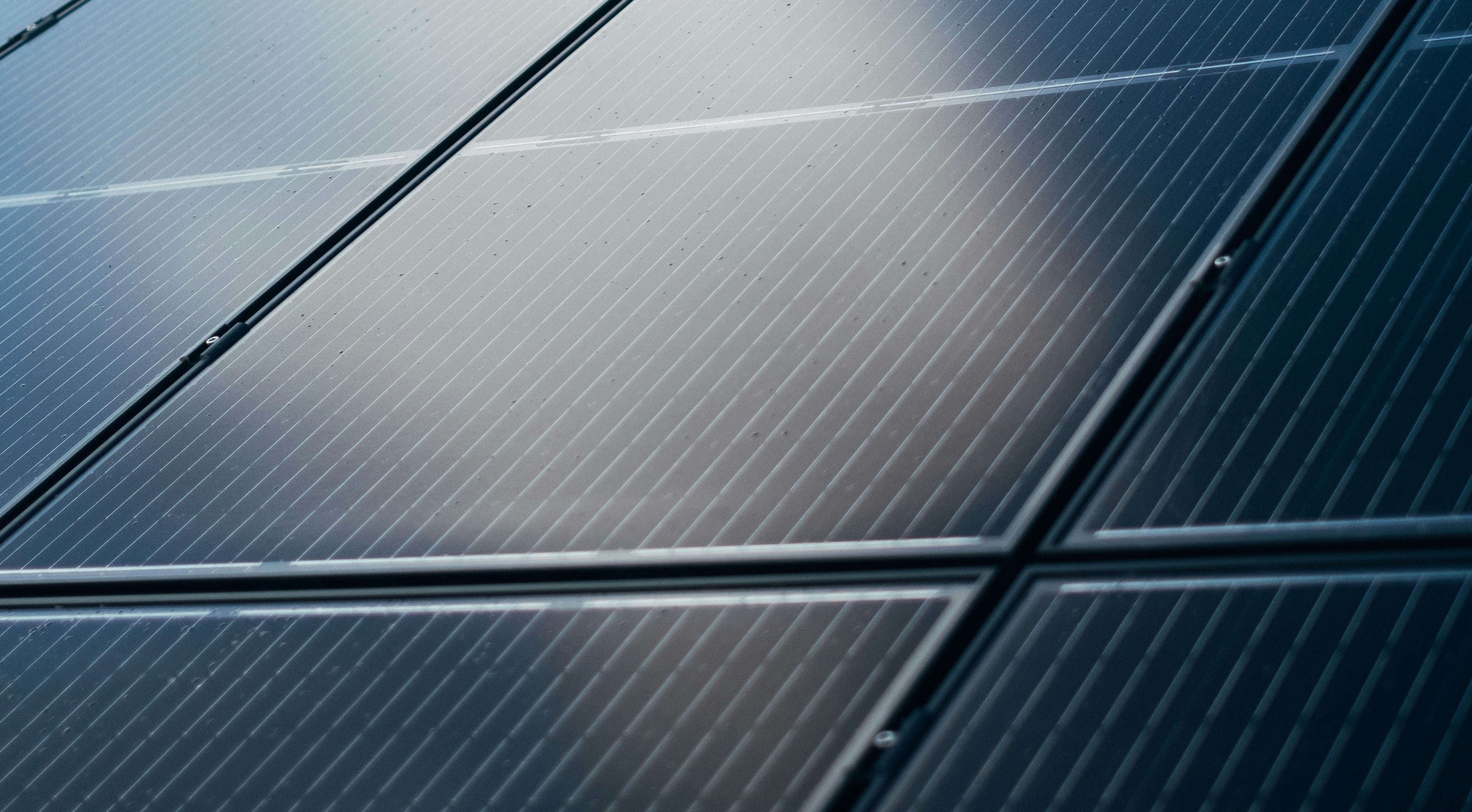 Ronchi, tre impianti fotovoltaici pronti ma fermi: il Comune contro i ritardi di E-Distribuzione