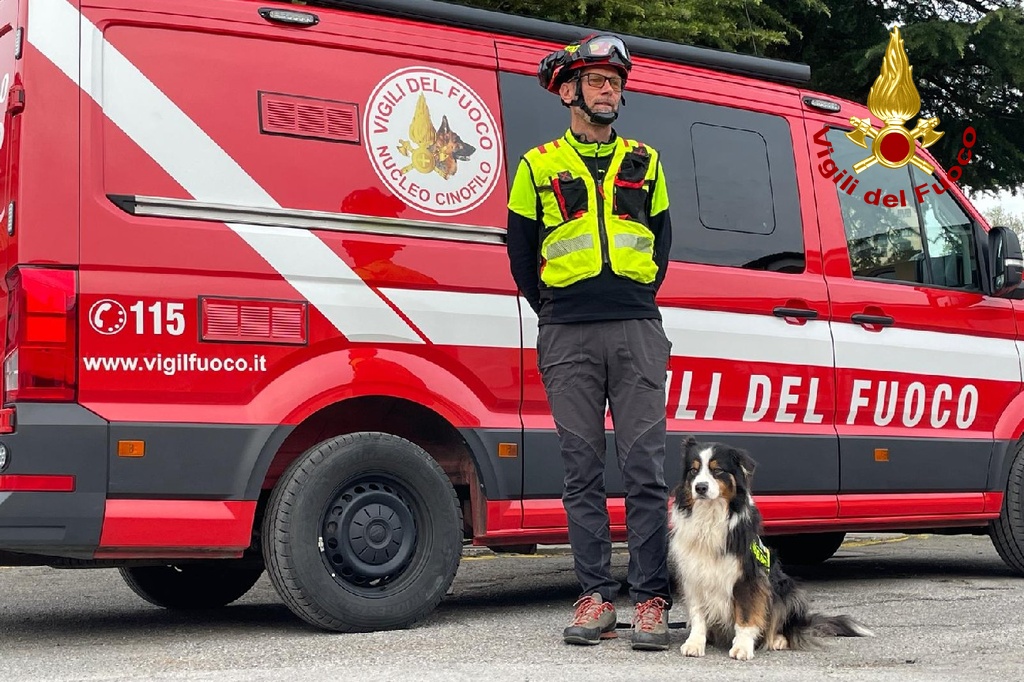 Immagine per Fotonotizia - Anche Gorizia saluta Lamù: la cagnolina Vigile del Fuoco va in pensione