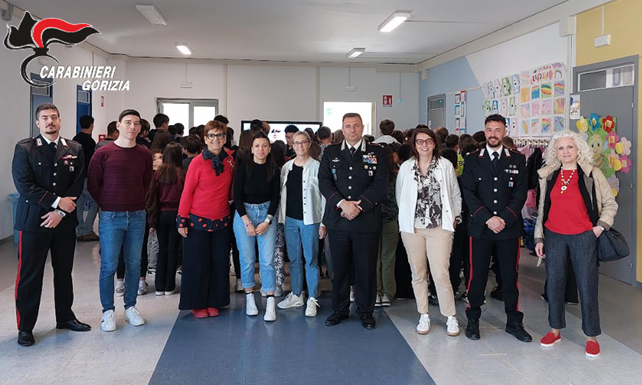 Immagine per L'Arma tra i banchi di scuola con 70 studenti tra Villesse e Romans: focus su cyberbullismo e droghe