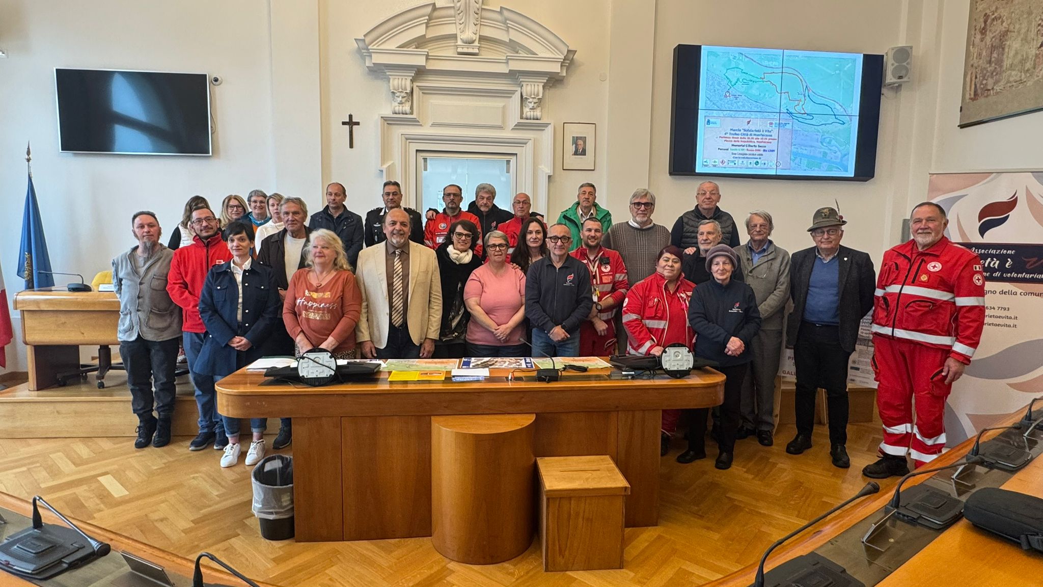 Monfalcone, la marcia di 'Solidarietà è Vita' porta la 'Cittadella della Salute' nel cuore della città