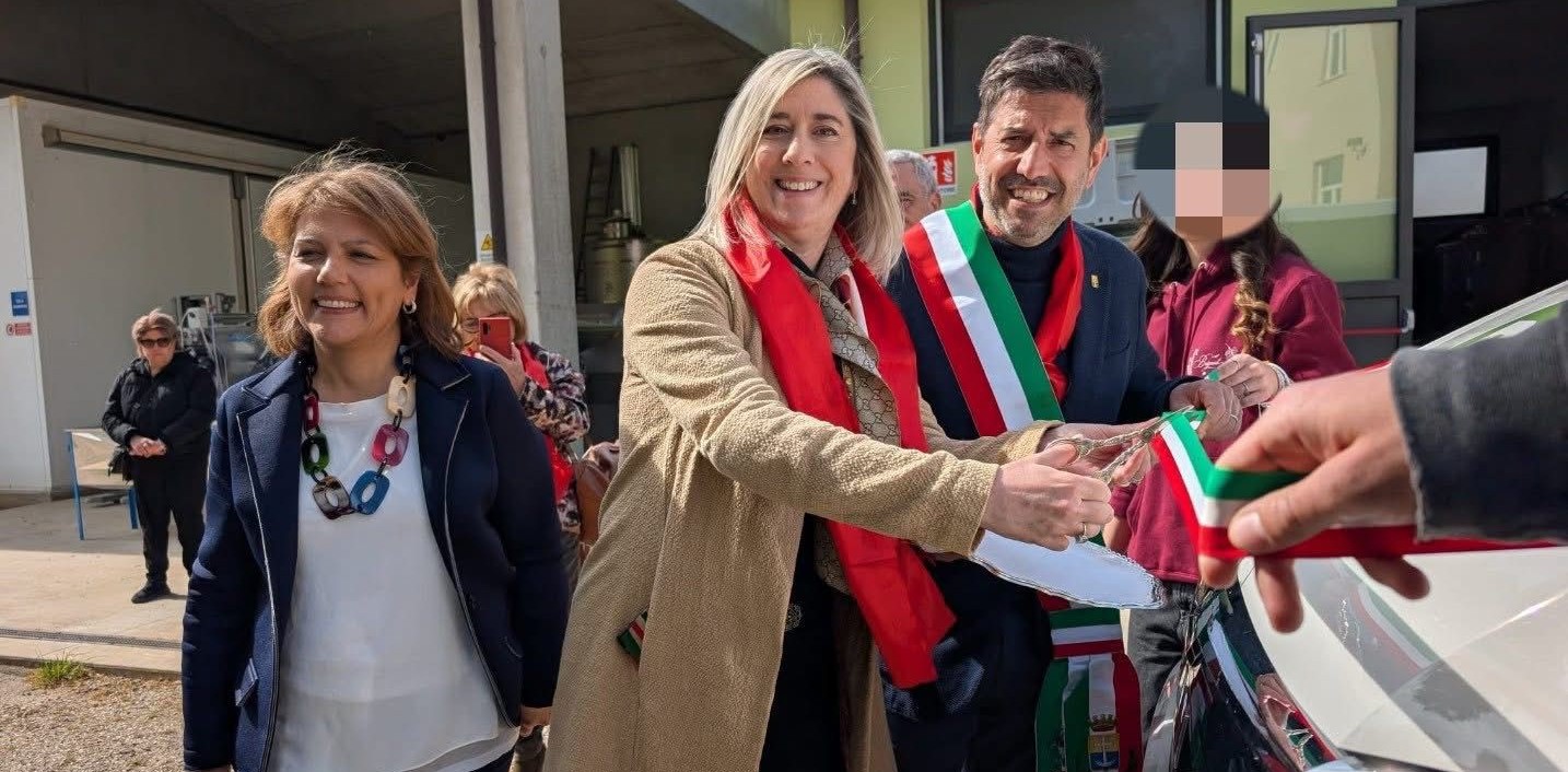 Immagine per Il Brignoli di Gradisca ha un nuovo autobus: un nuovo supporto per la didattica sul campo