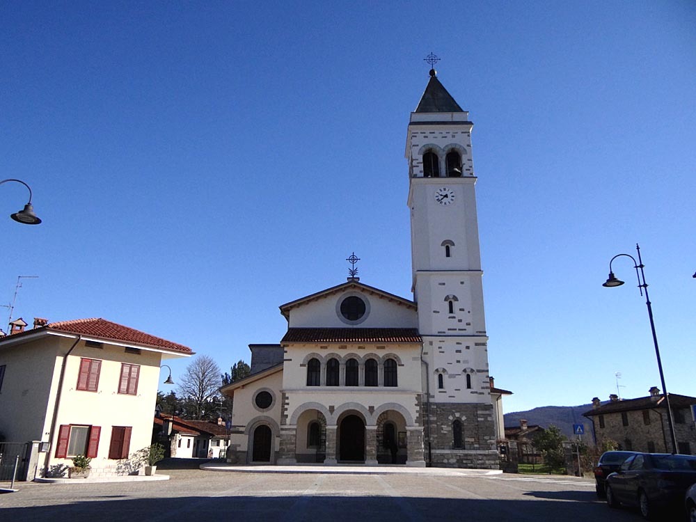 San Floriano del Collio in festa per i cent’anni della sua chiesa: la sala parrocchiale verrà intitolata monsignor Oskar Simčič