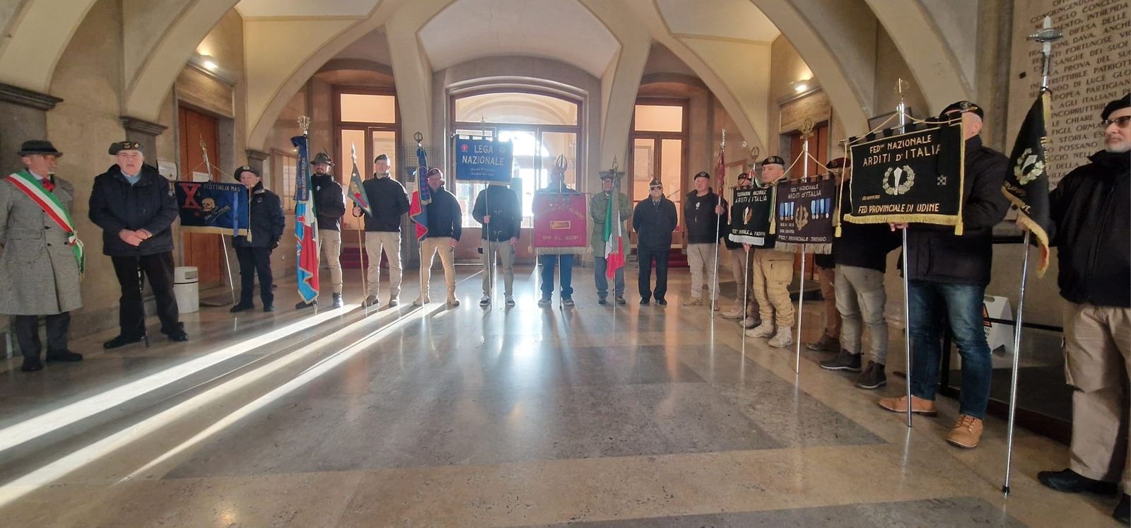 Immagine per Lettere - X MAS in municipio, Marilisa Bombi: «pericolosa l'equiparazione alla deportazione ebraica»