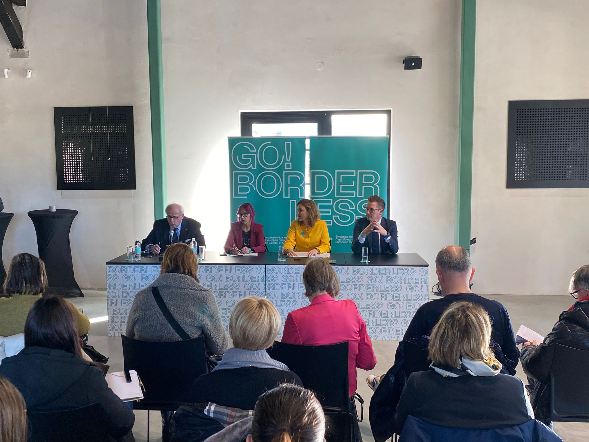 Immagine per Ecco il consiglio comunale congiunto tra Gorizia, Nova Gorica e Šempeter-Vrtojba. «Prosegue il progetto della Capitale»