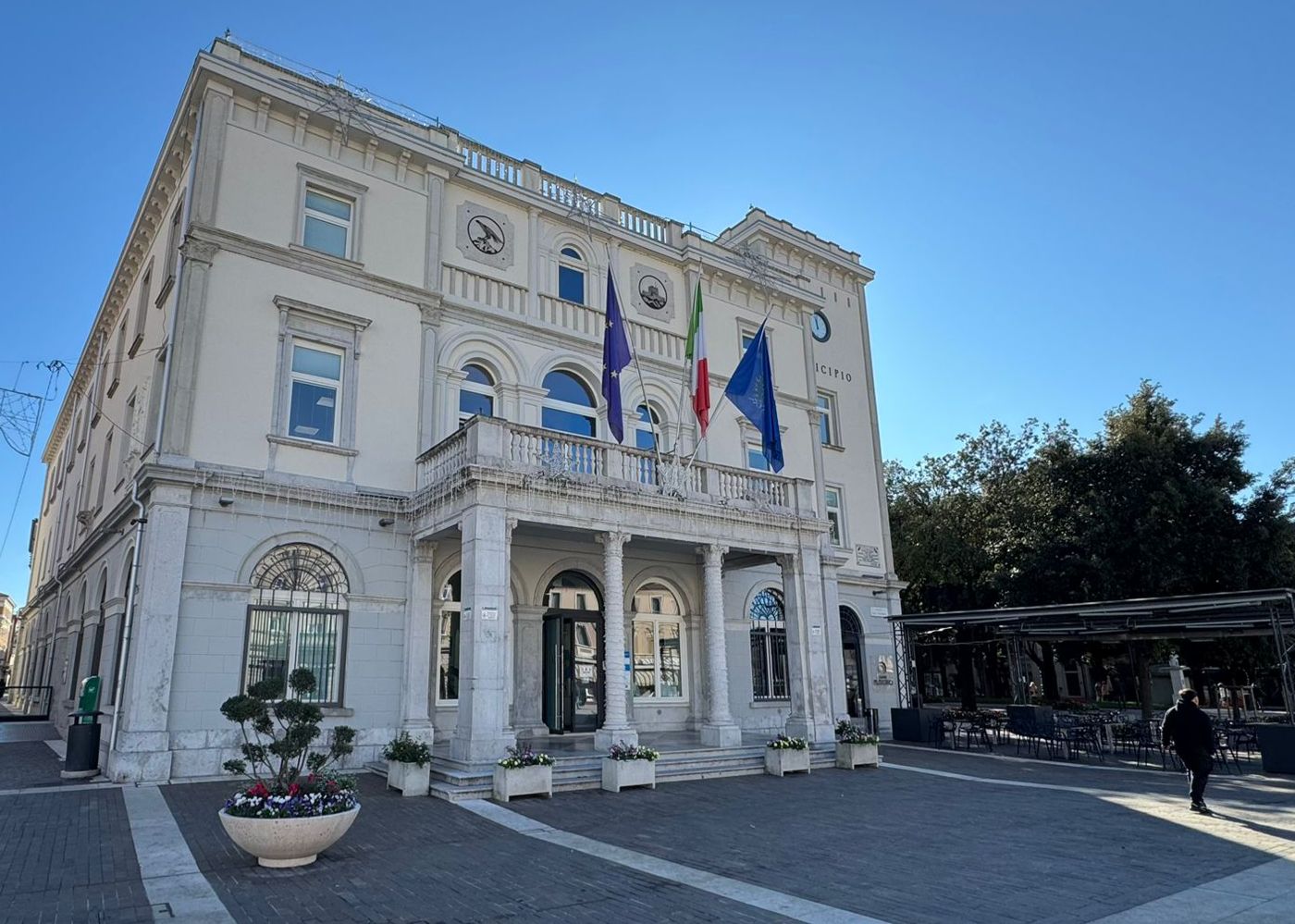 Immagine per Monfalcone, tre concorsi per funzionari e istruttori: ecco il calendario delle prove