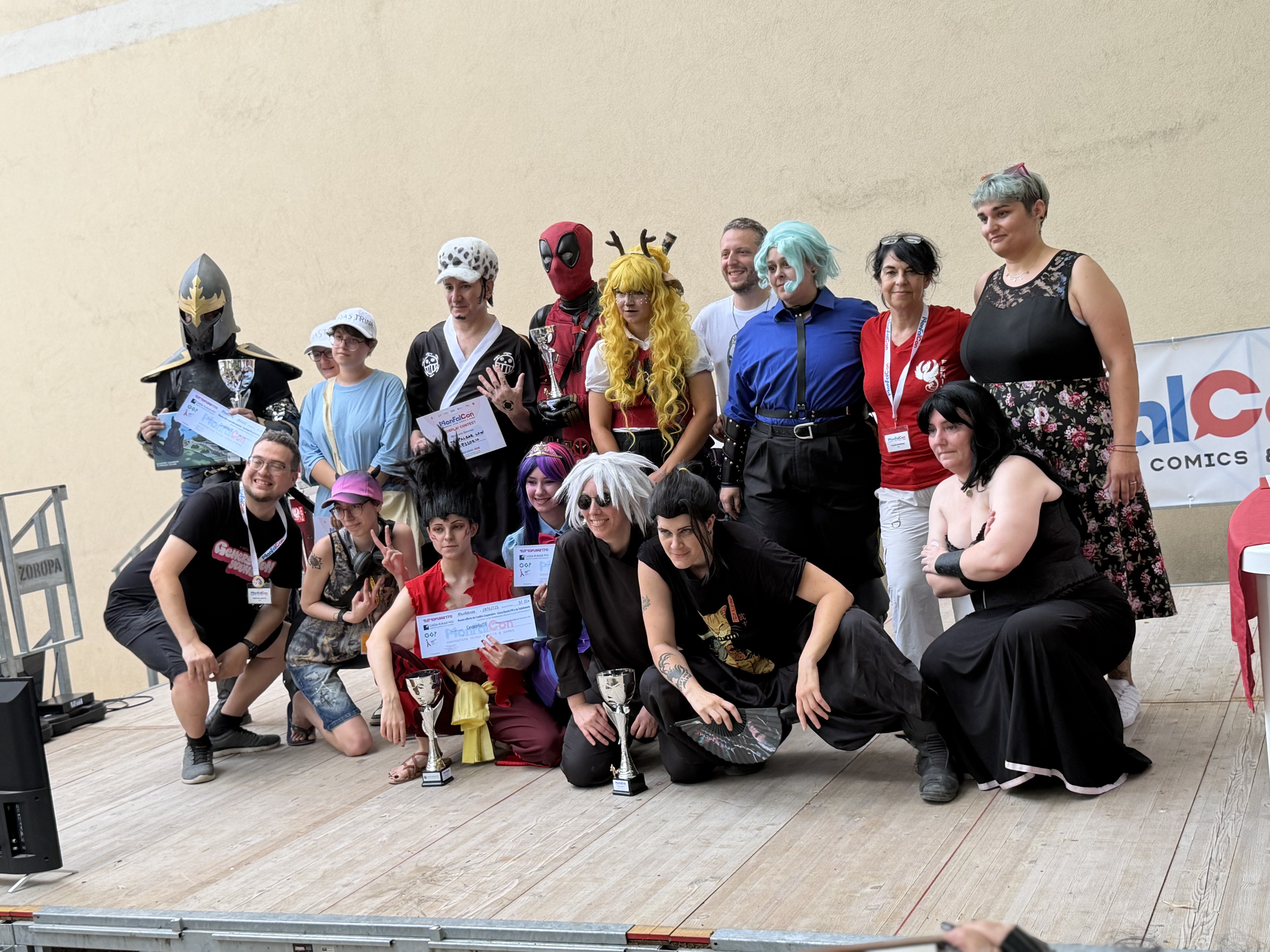 Immagine per MonfalCon chiude con 500 accessi: Andrea Ferletic vince il Best Cosplay, Erik Roveri primo nei tornei gaming 