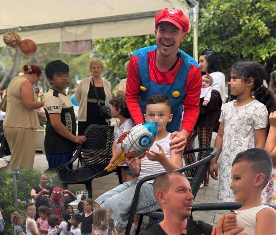 Immagine per Monfalcone, festa di compleanno deserta? La comunità la rende indimenticabile con Spiderman e i Vigili del Fuoco
