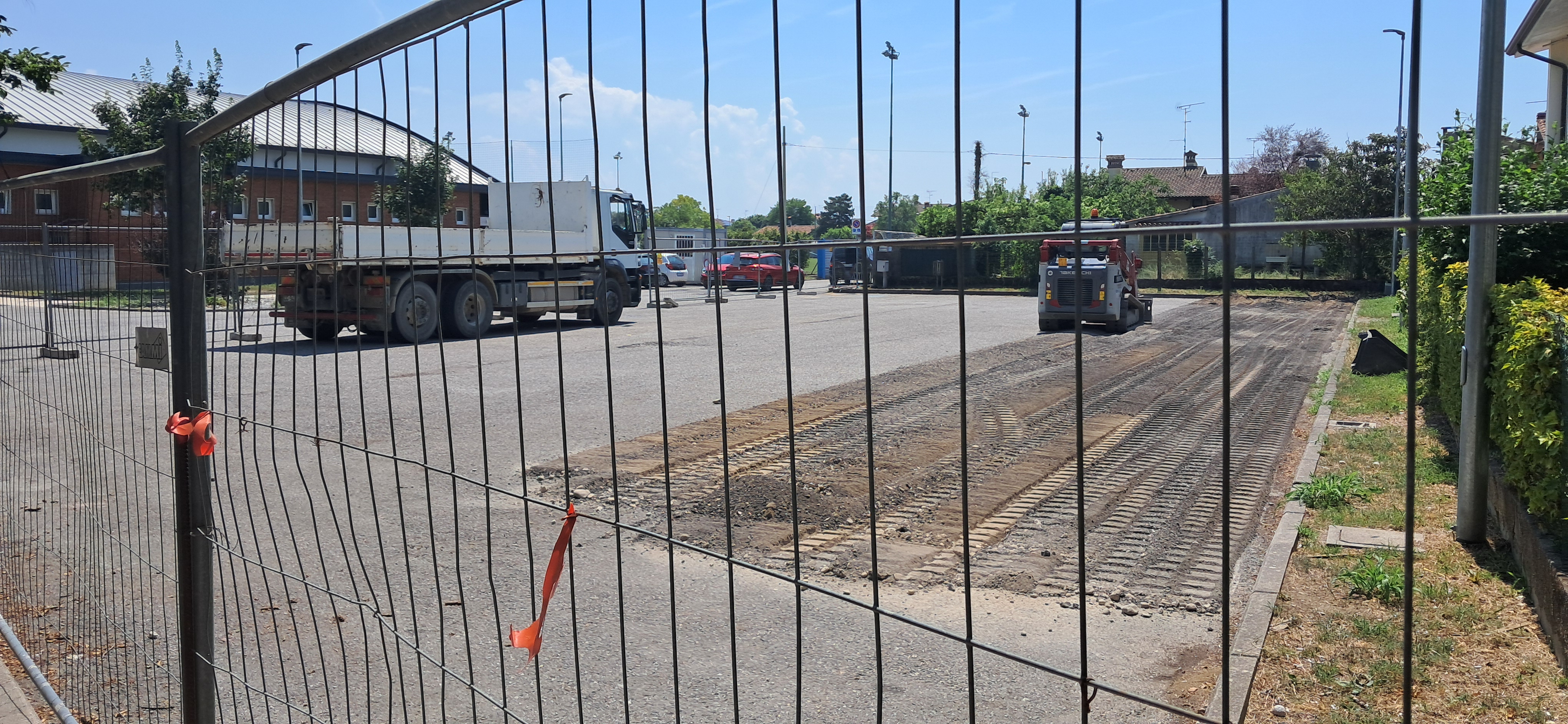 Immagine per Turriaco, arriva il parcheggio ‘green’ da 166mila euro: al via il cantiere nell'area sportiva comunale 