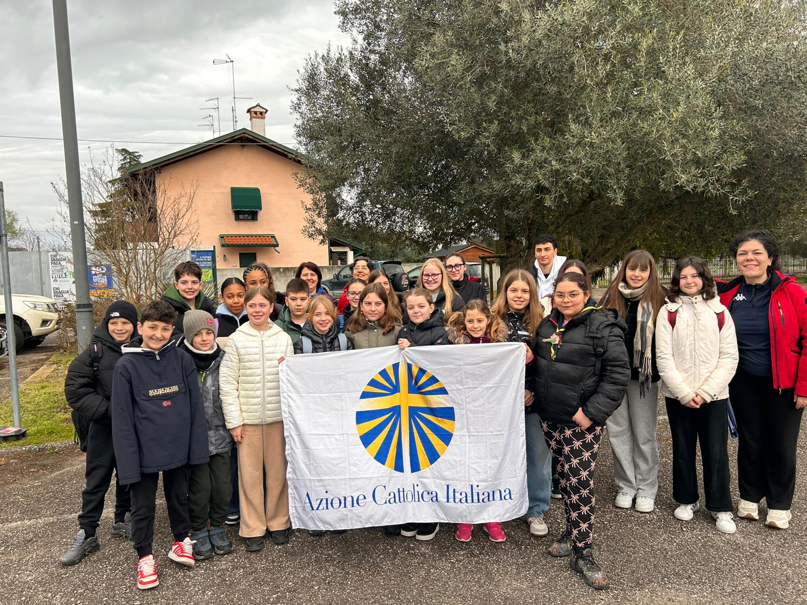 Immagine per Fotonotizia - Tra la fiducia di Bartimèo e le marginalità di oggi: Acierrini in uscita a Forni Avoltri