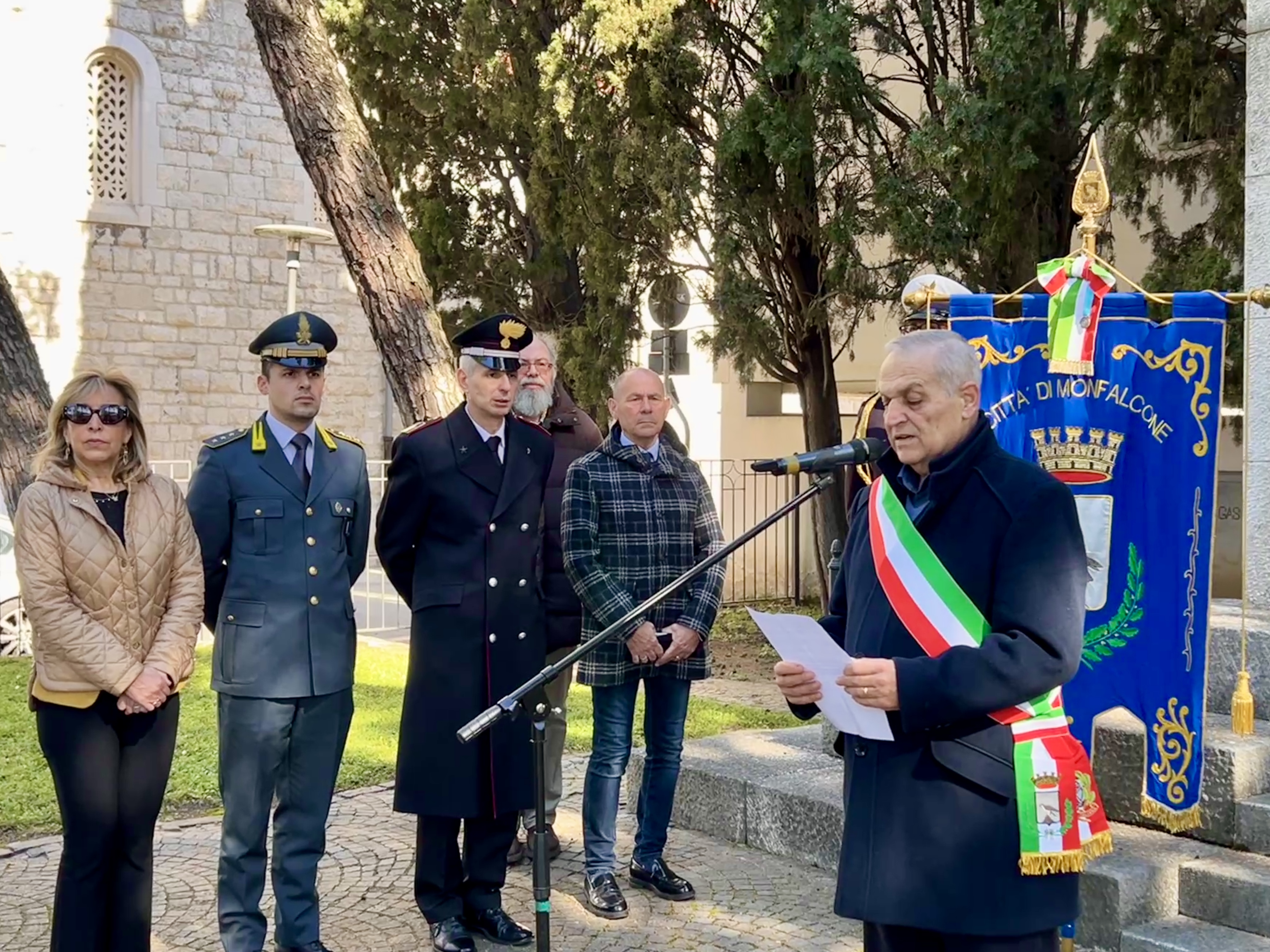 Fotonotizia - Monfalcone ricorda l'Unità Nazionale: cerimonia al Monumento ai Caduti
