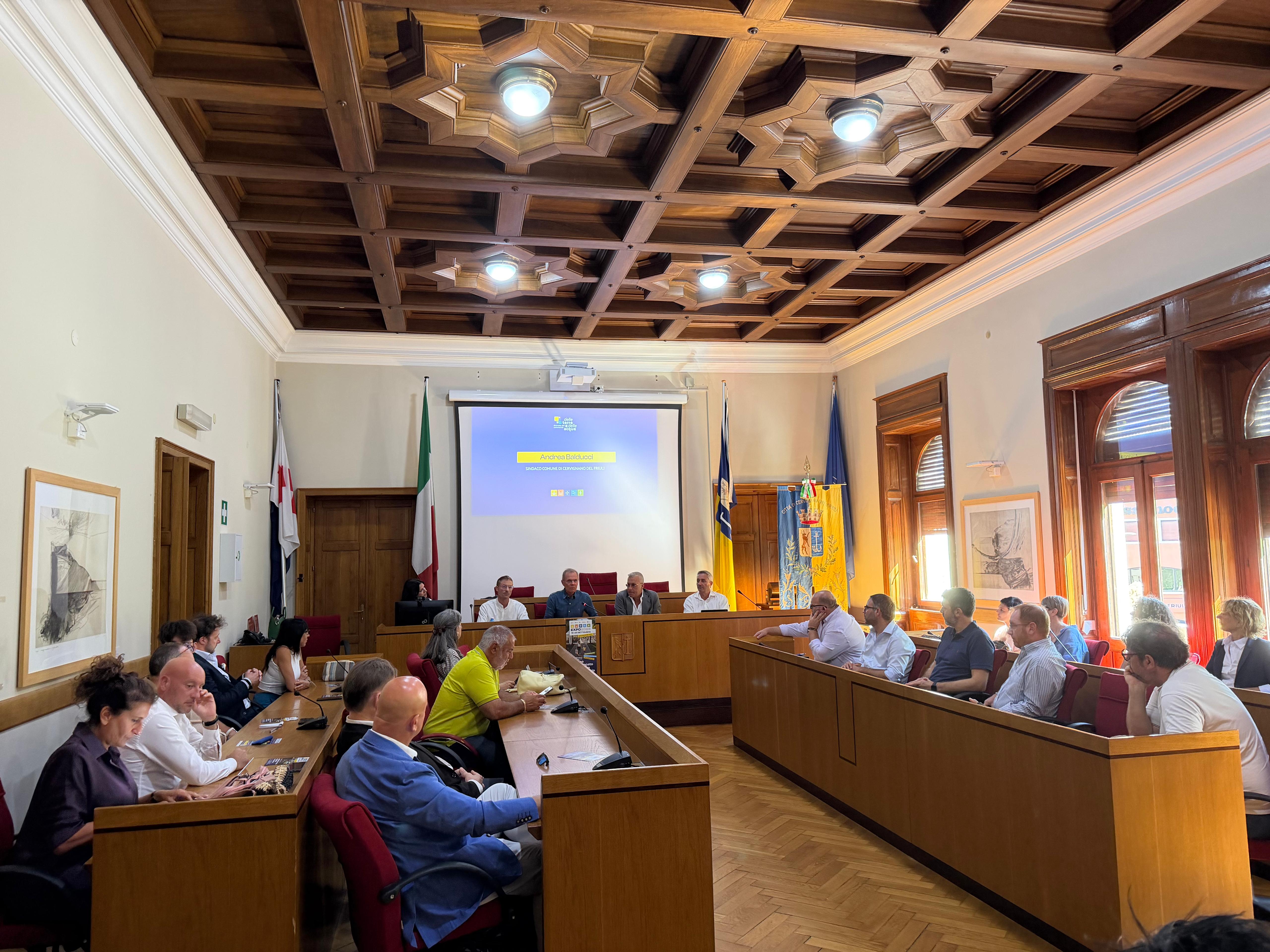 Immagine per A Cervignano debutta ‘EXPO’: 30 stand per 5 Comuni. La Regione sostiene il settore con 242 milioni