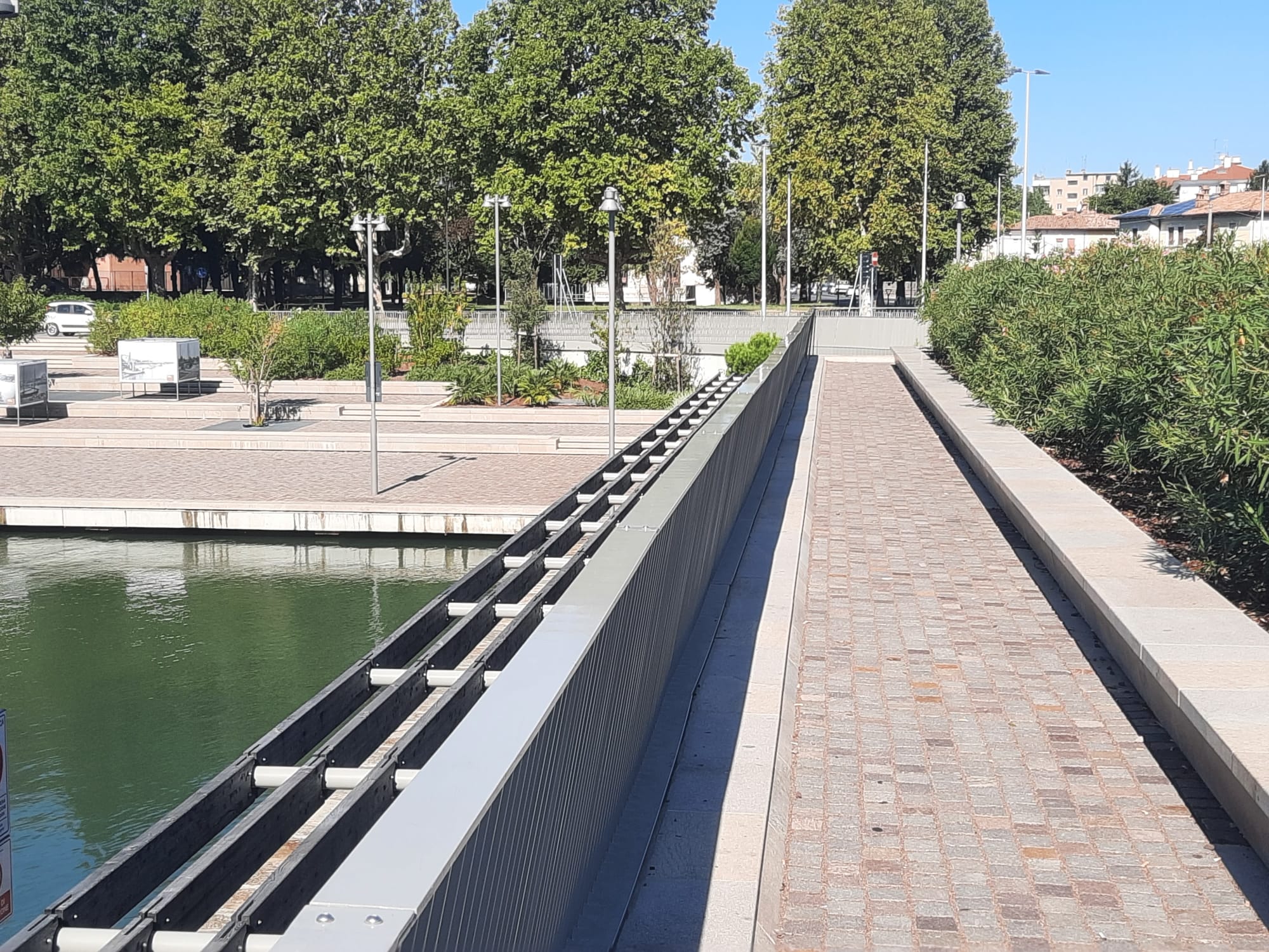 Immagine per Nuove intestazioni a Monfalcone: la terrazza del porticciolo Sauro diventa 'Punto più a nord del Mediterraneo' e la Biblioteca si intitola a Sergio Miniussi