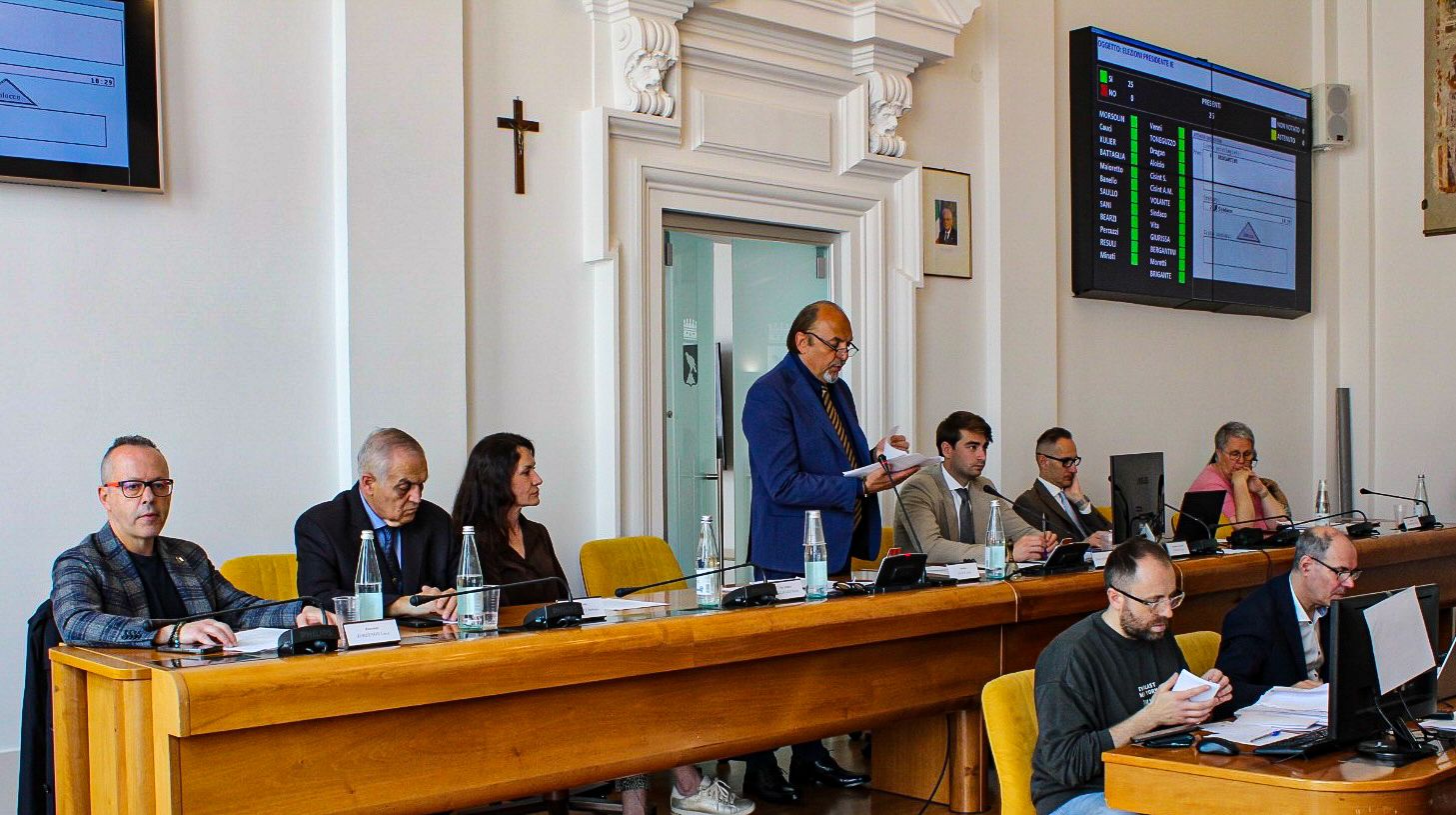 Copertina per Monfalcone, Fasan giura da sindaco e presenta l’agenda: «Continuità, legalità e sviluppo»