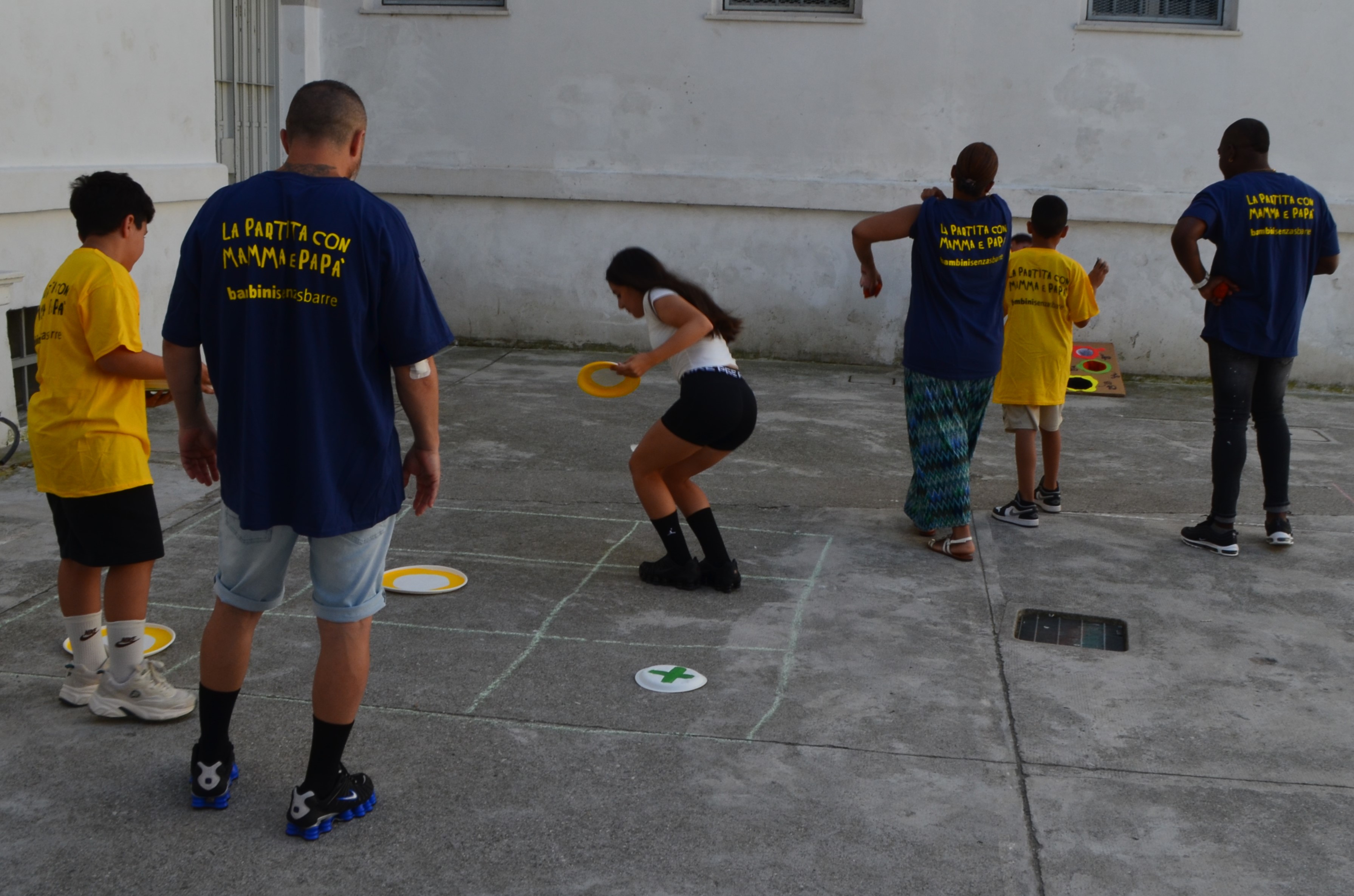 Immagine per A Gorizia la decima ‘Partita con mamma e papà’: giochi e famiglie oltre le sbarre