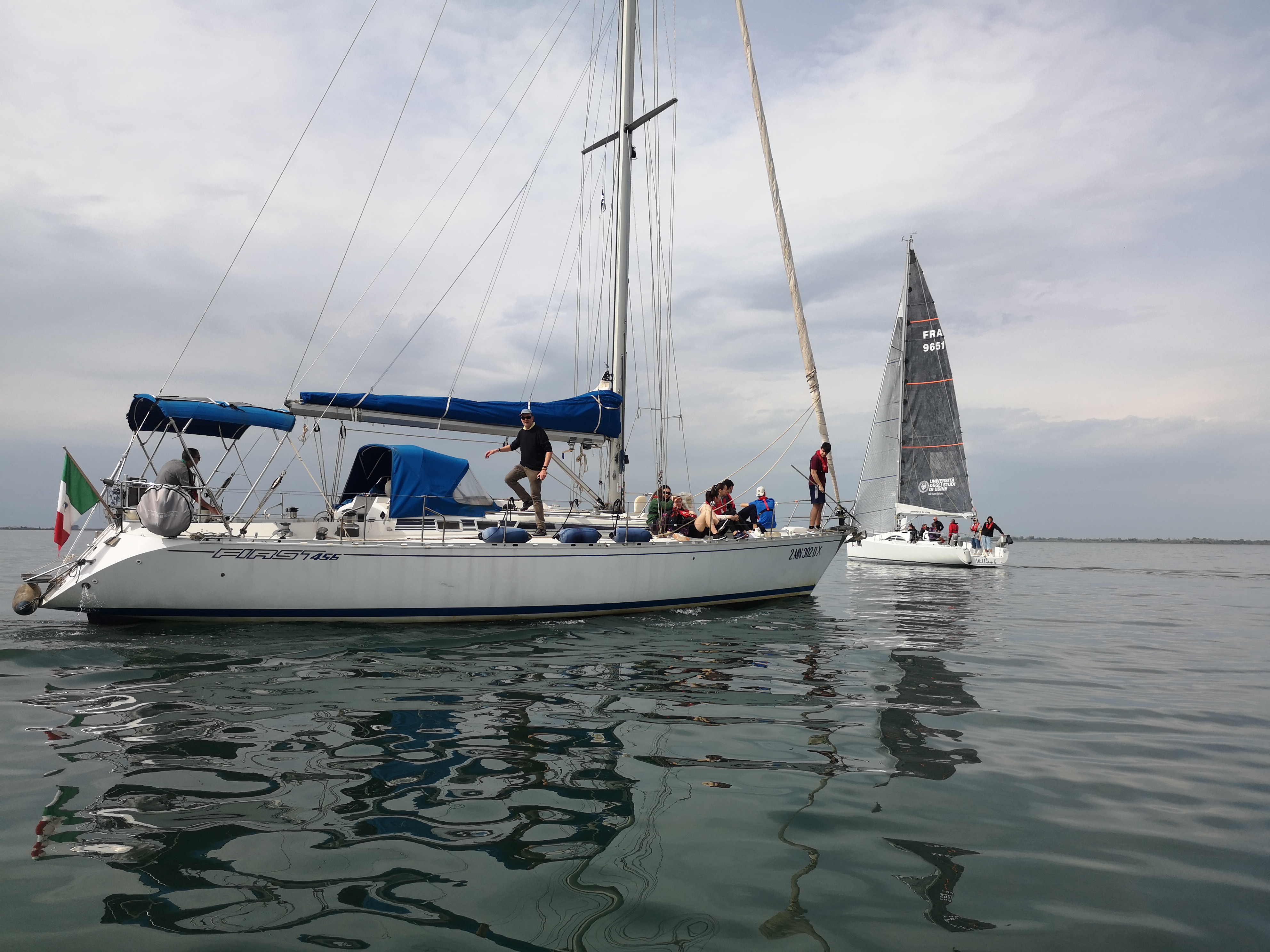 Immagine per ‘Le scienze della vela’ porta 121 studenti in barca, focus sulla messa in pratica delle scienze per la navigazione 