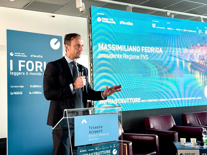 Immagine per Fedriga, Riccardi e Amirante al Forum Infrastrutture, focus su collaborazione con il Veneto e gestione autostradale 