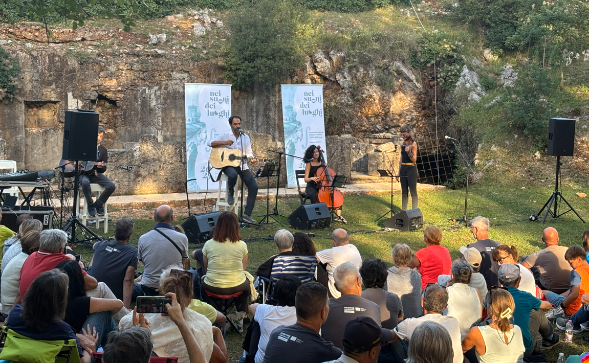 Immagine per ‘Nei Suoni dei Luoghi’ chiude l’edizione 2025 con quasi 20mila spettatori, aperto il nuovo Bando per giovani ensemble 