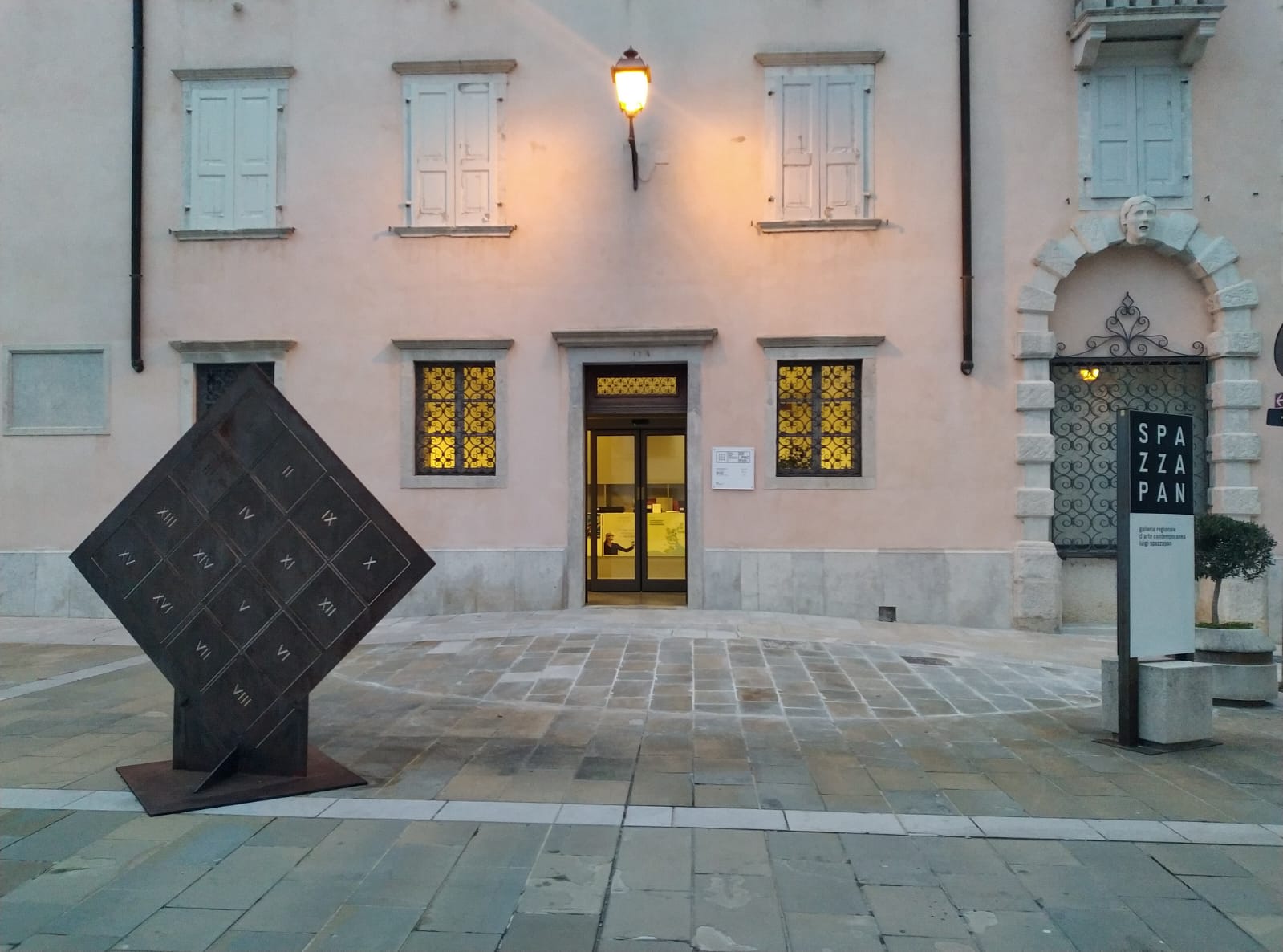 Immagine per Gradisca, visite guidate ogni mercoledì alla Galleria Spazzapan per scoprire ‘Zigaina in dialogo’ e ‘Un secolo di disegno italiano’