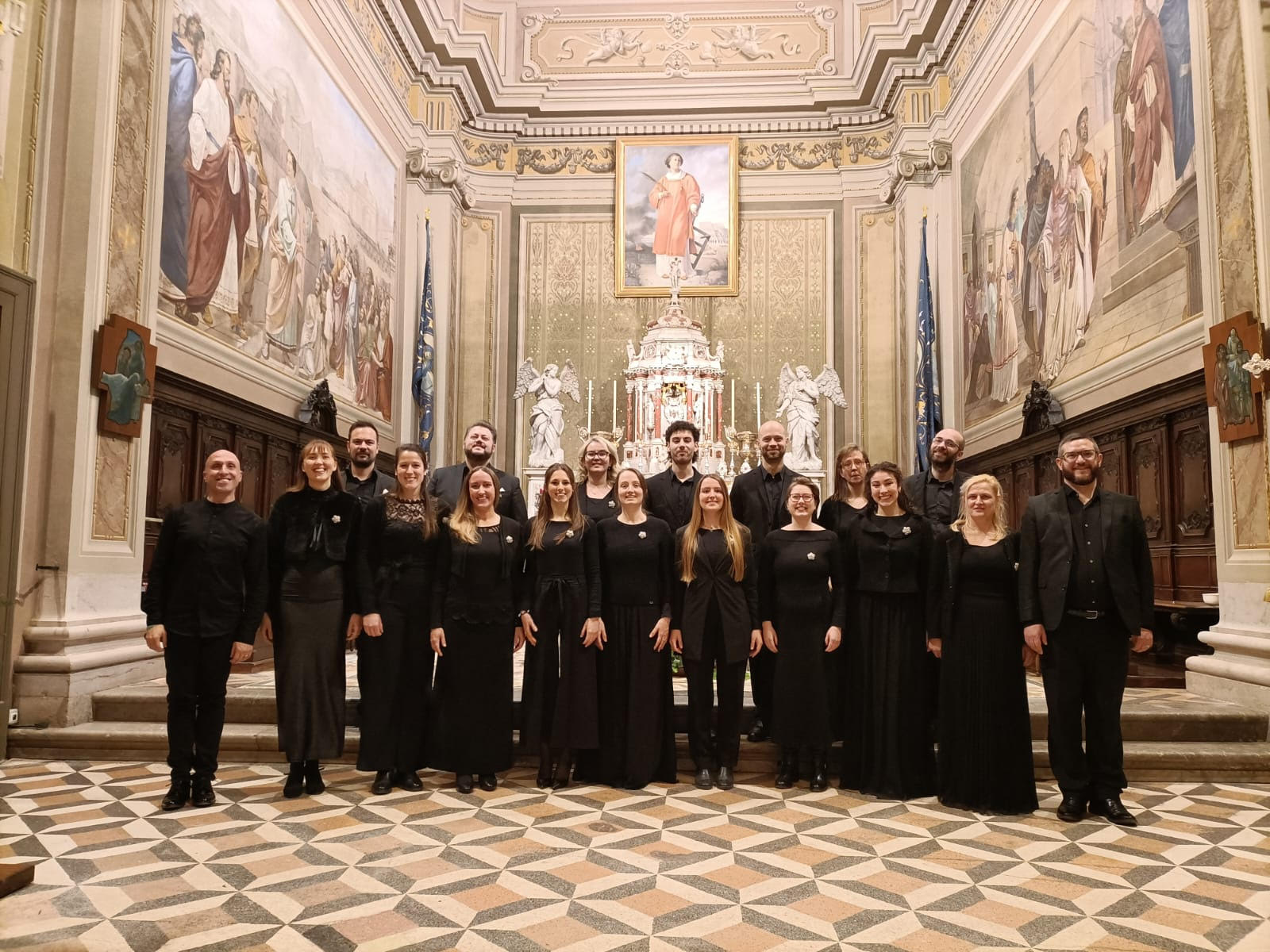 Mariano, le voci del coro 'Iuvenes Harmoniae' cantano ‘Tempus est iucundum’