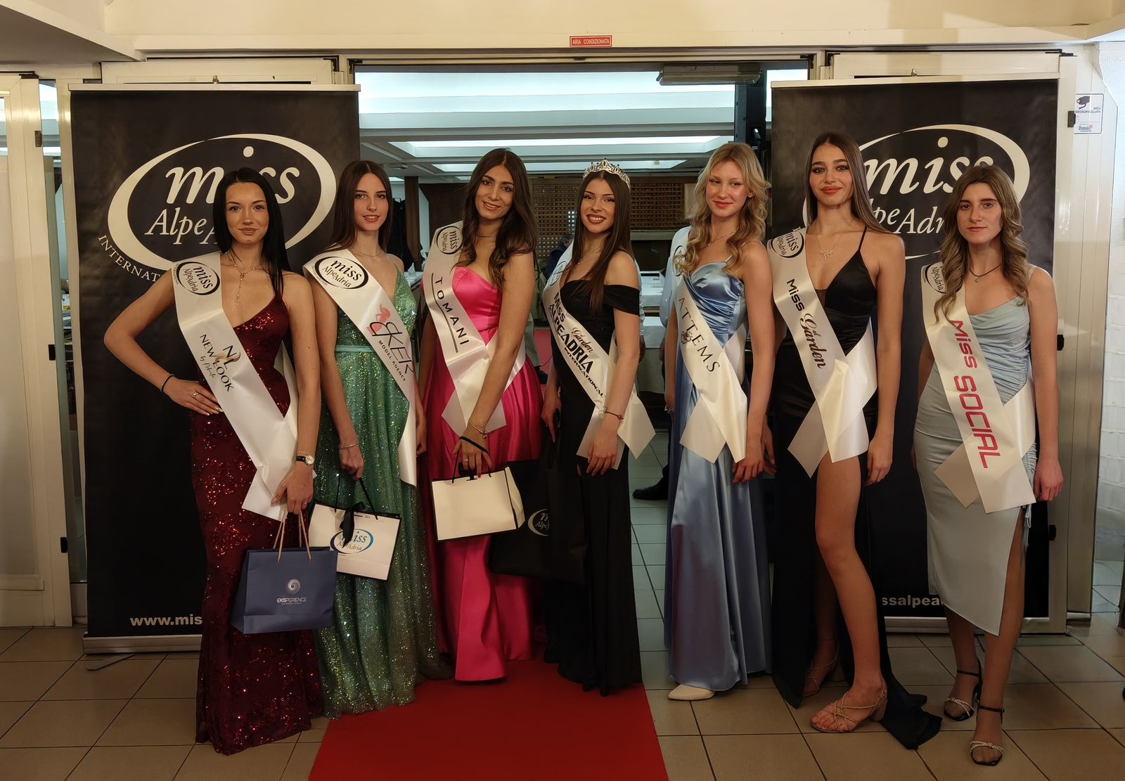 Immagine per Cinque ragazze del Goriziano passano alle selezioni regionali per Miss Alpe Adria International 