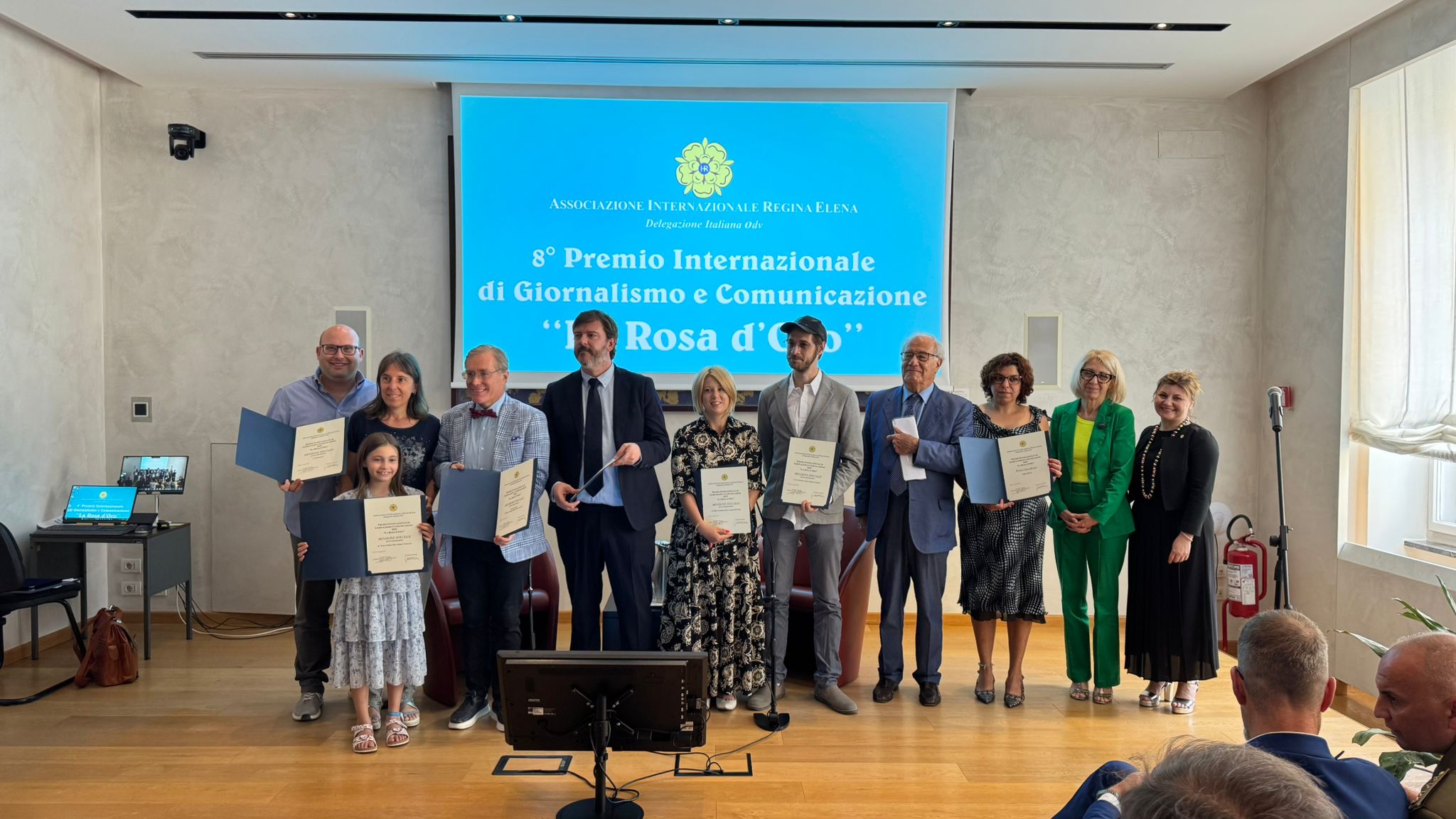 Immagine per Il Premio di giornalismo e comunicazione ‘La Rosa d’Oro’ arriva alla nona edizione, il 18 aprile a Milano le premiazioni 