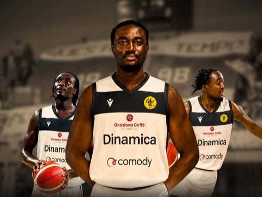 Immagine per Fotonotizia – La Dinamo ingaggia Samuel Sackey e saluta Ius, Fall e Dovera