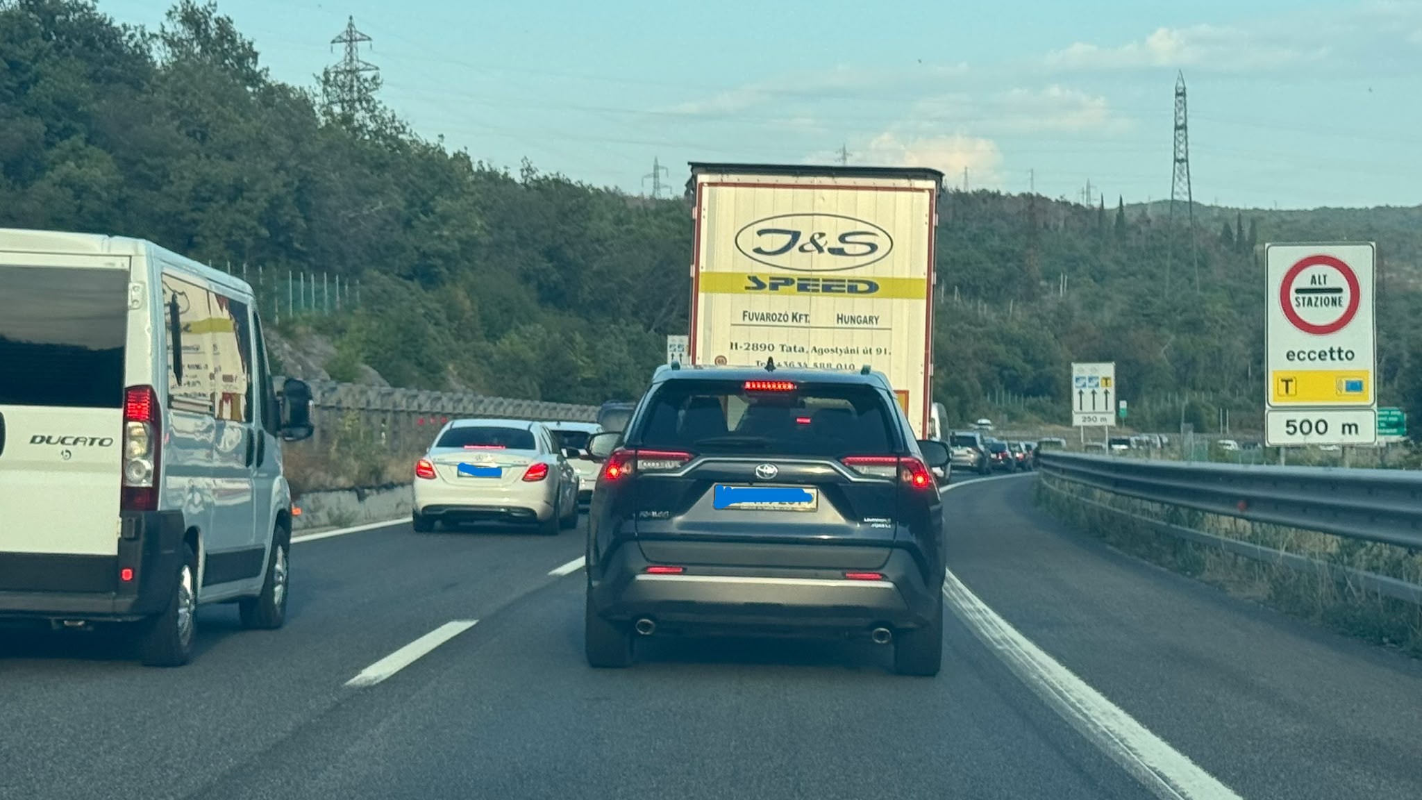 Immagine per Weekend di Ferragosto, bollino rosso sull’A4: al Lisert stimato l’ingresso di 28mila veicoli